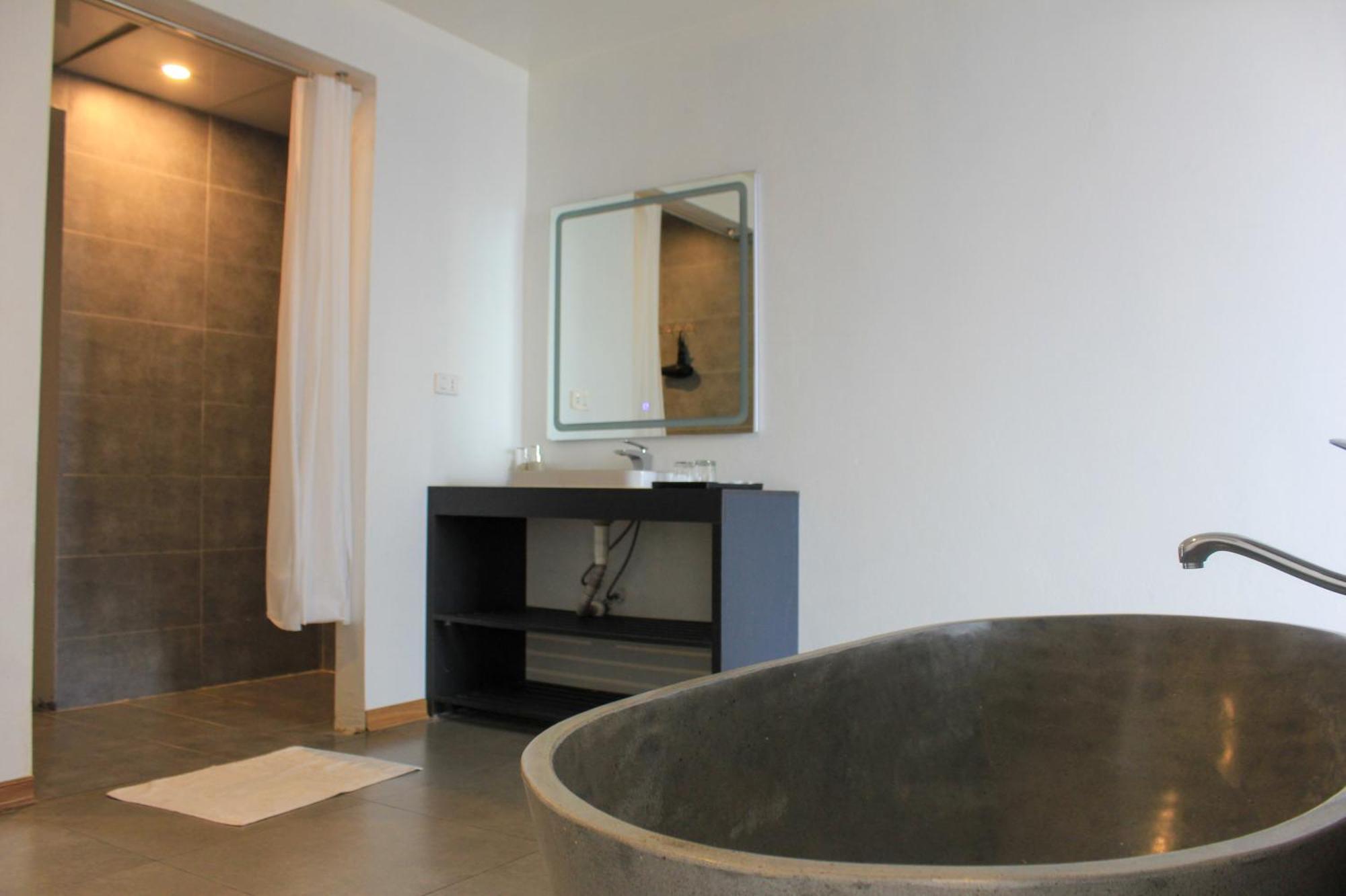 Dragonfly Nghia Lo - Free Sauna & Onsen Hotel 3*