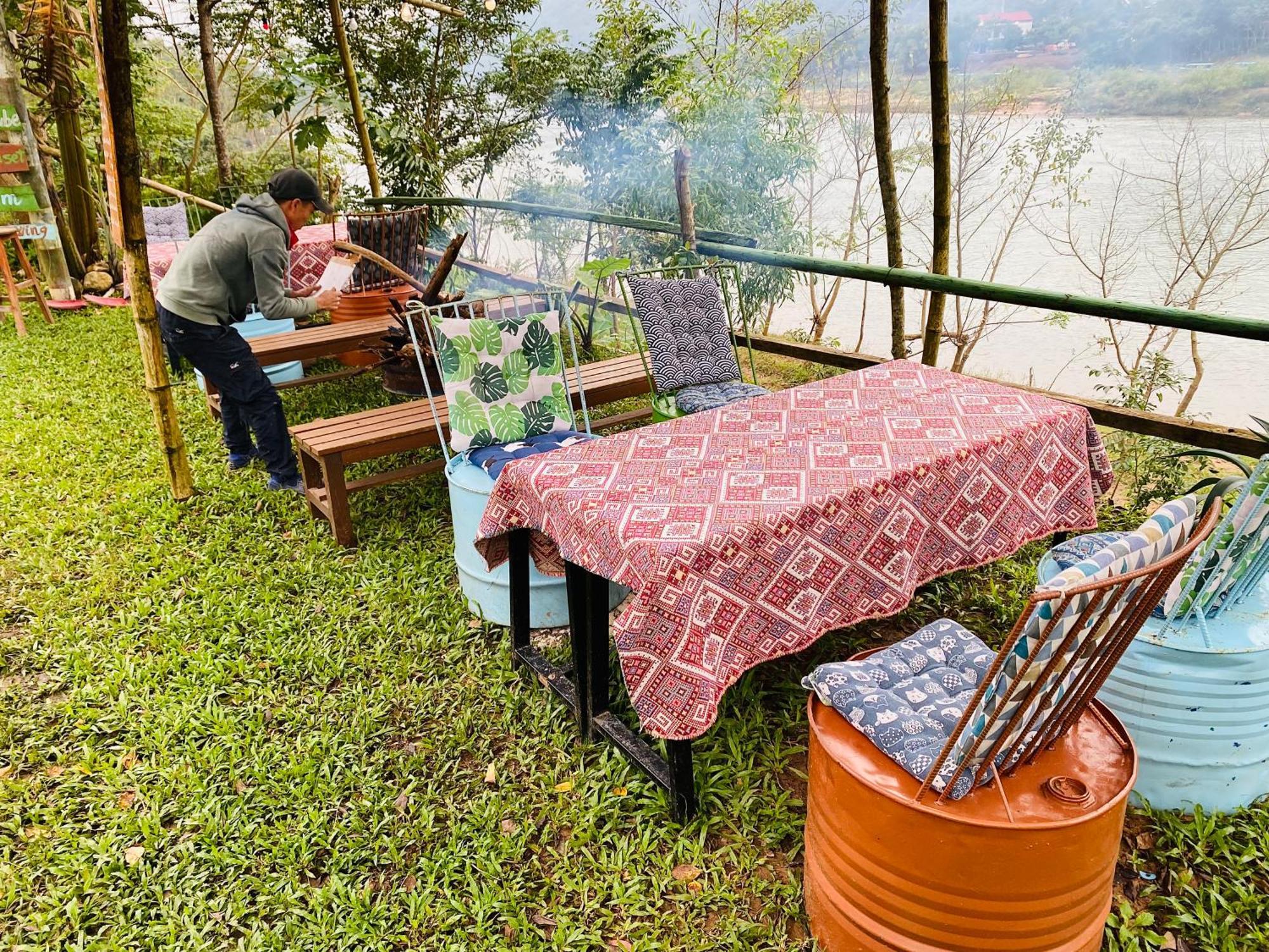 Bed & Breakfast Son River Phong Nha