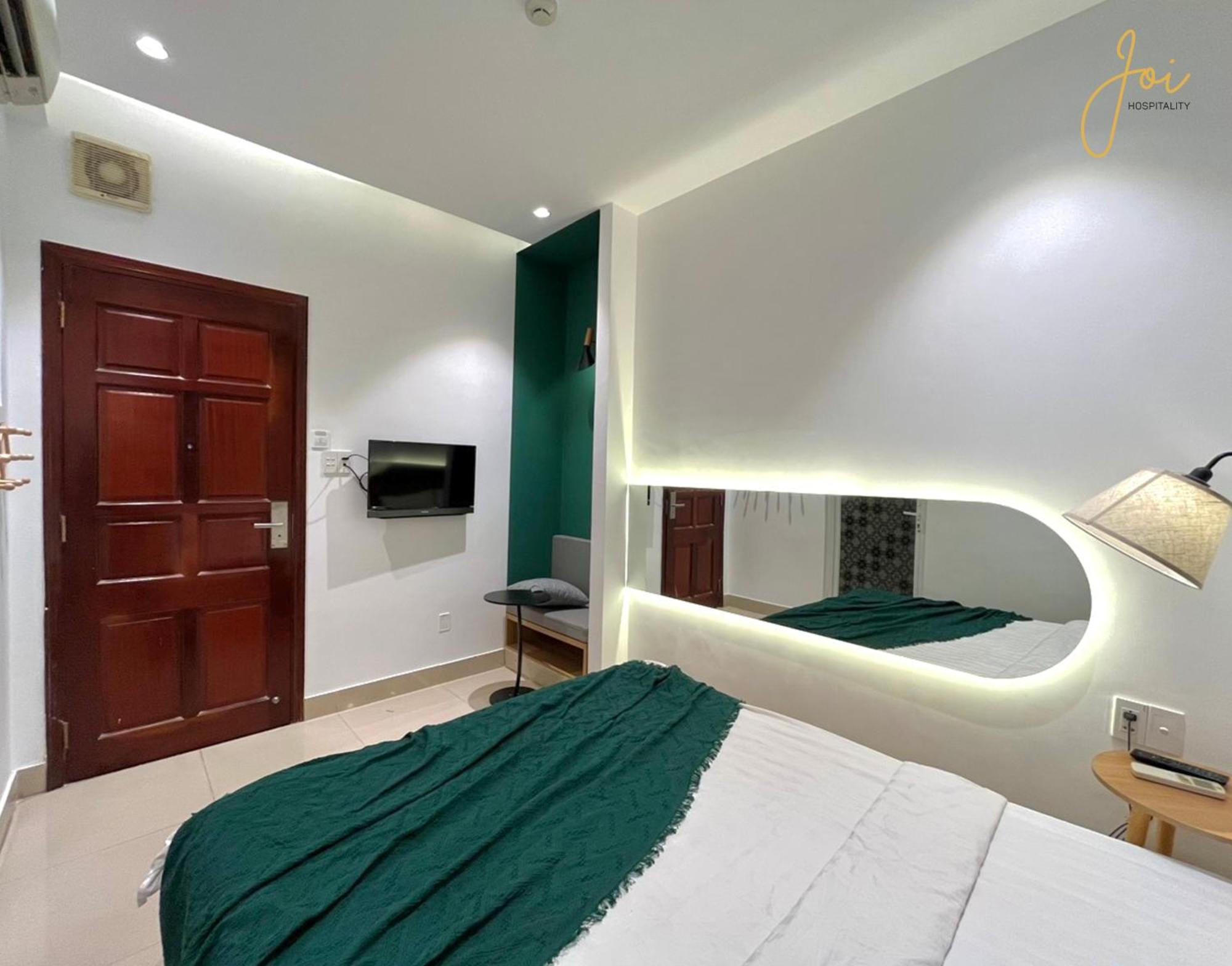 Joi Hospitality - Anthony 3*