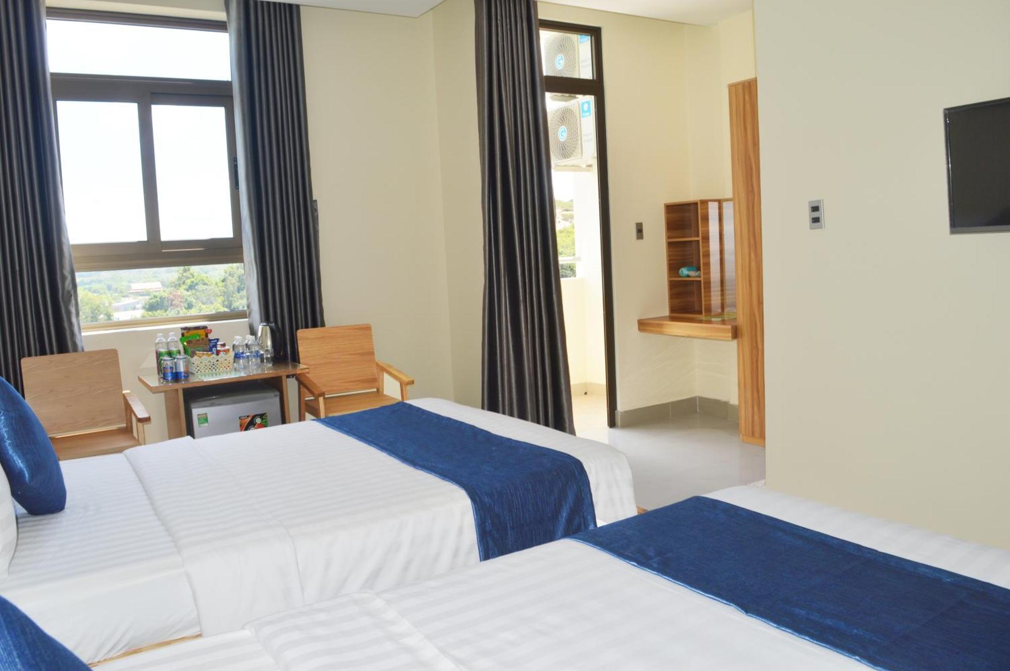 Lucky Star Ho Tram & Restaurant Hotel