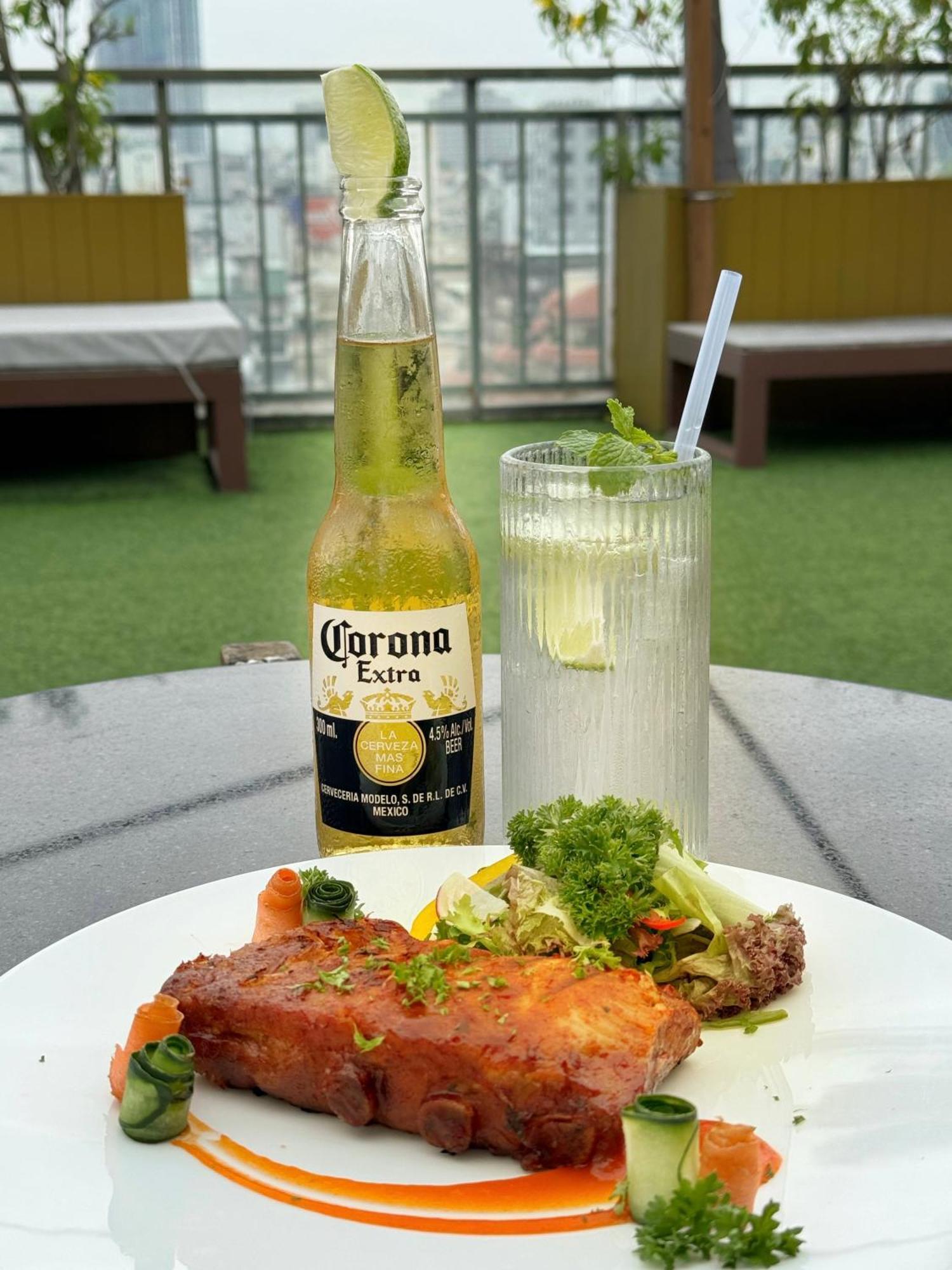California Saigon & Rooftop Pool Hotel Ho Chi Minh City