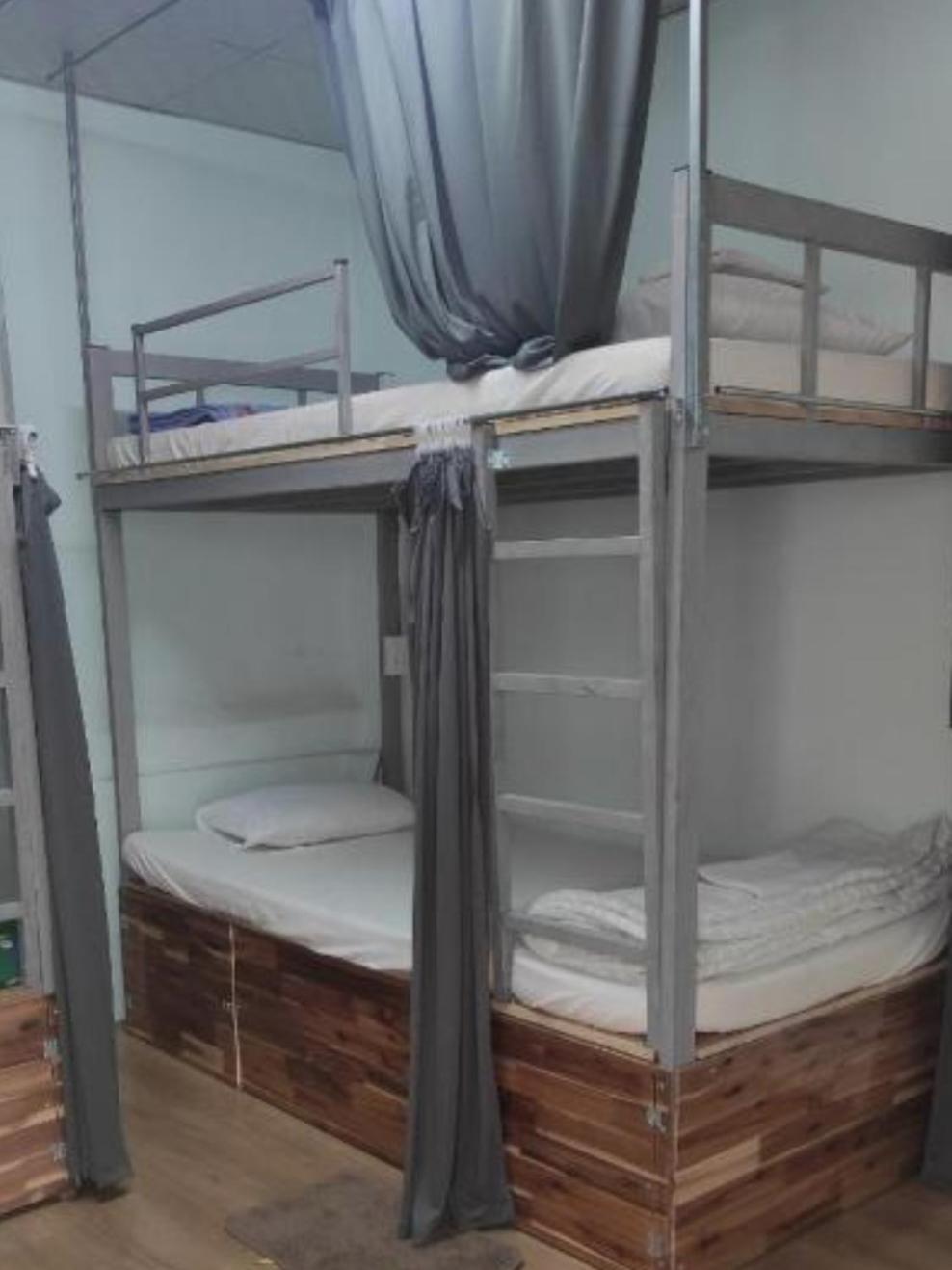 Capsule hotel Bliss 2