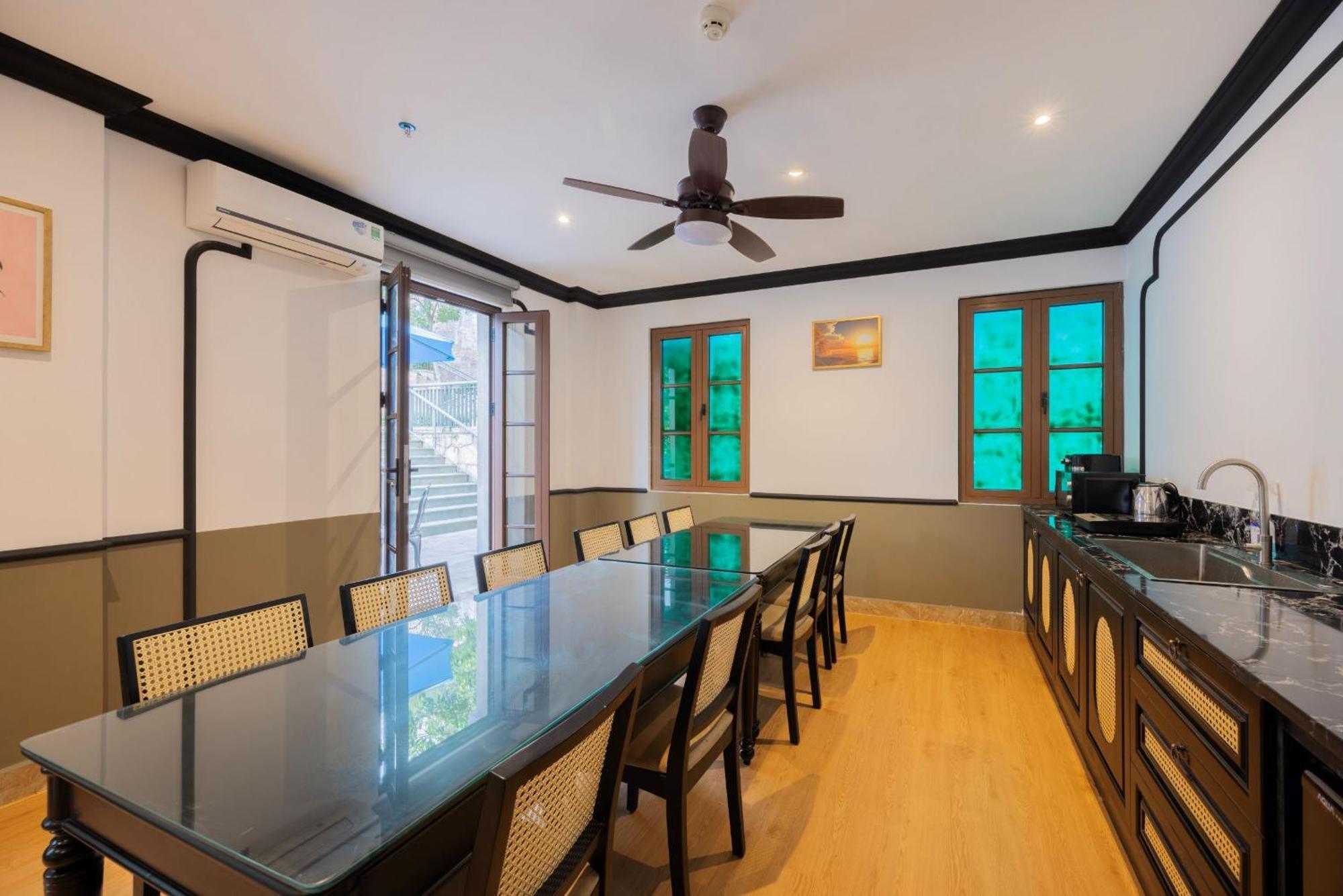 Hotel Sunset Bay Retreat 3*