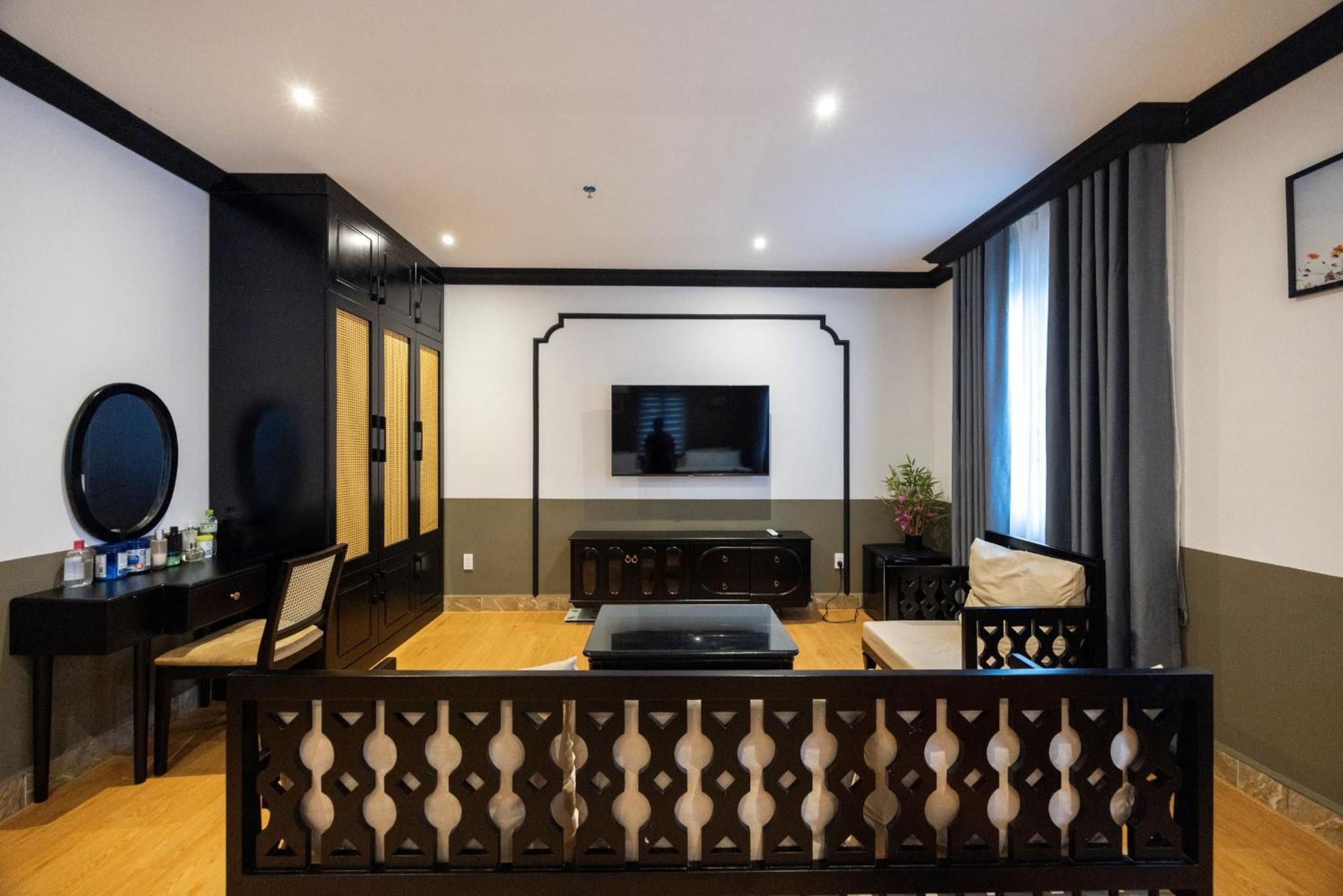 Sunset Bay Retreat Hotel 3*