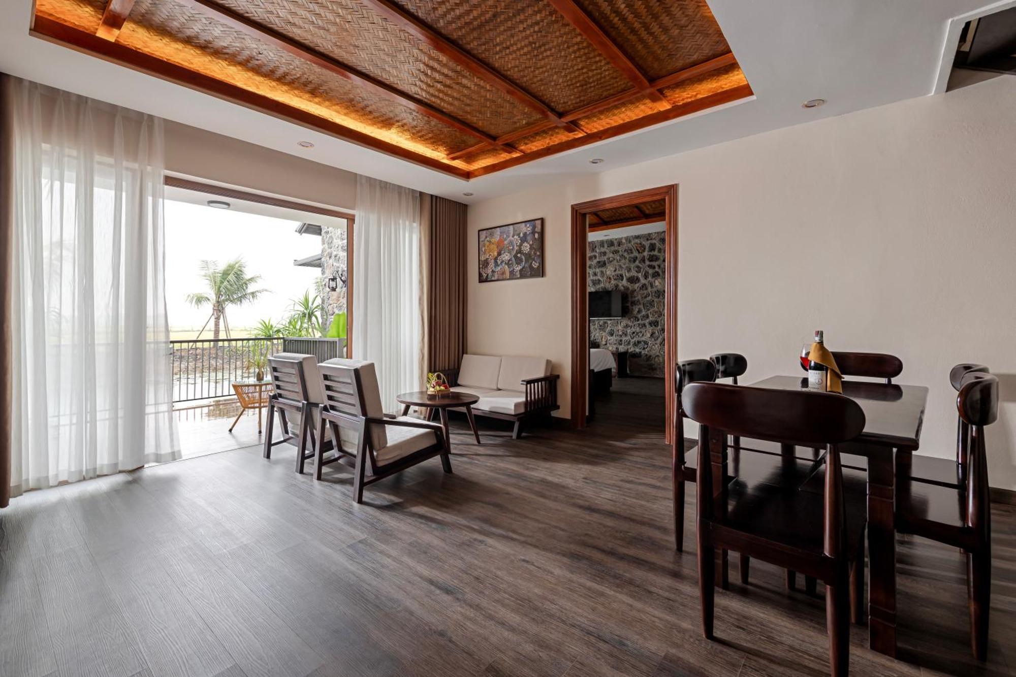 Resort Athena Premier
