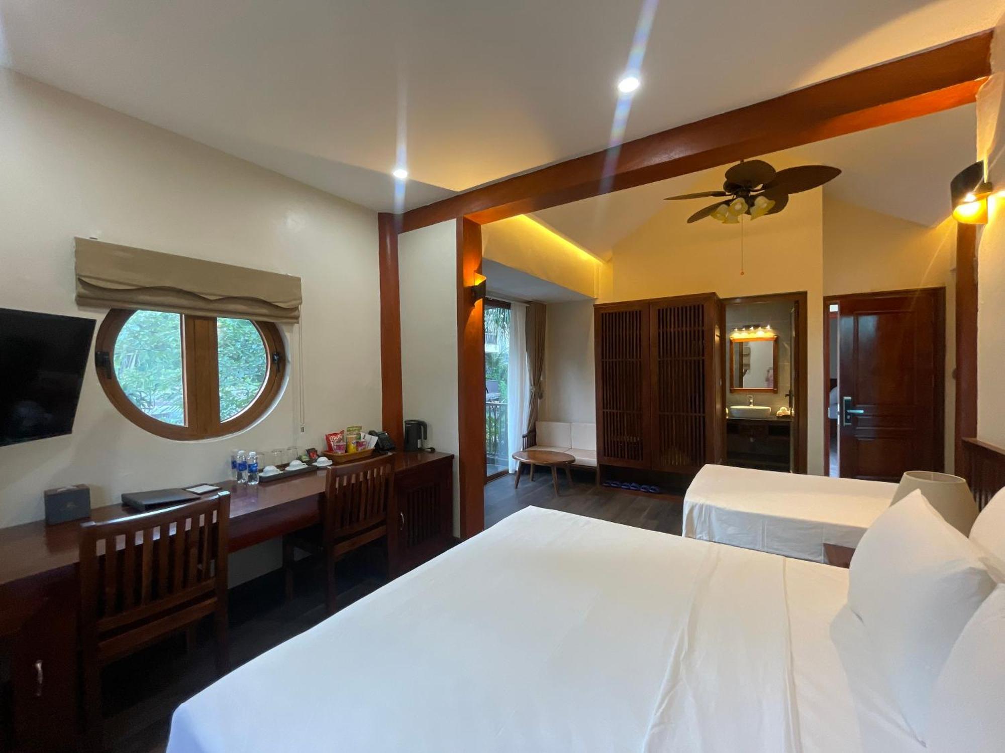 Resort Athena Premier
