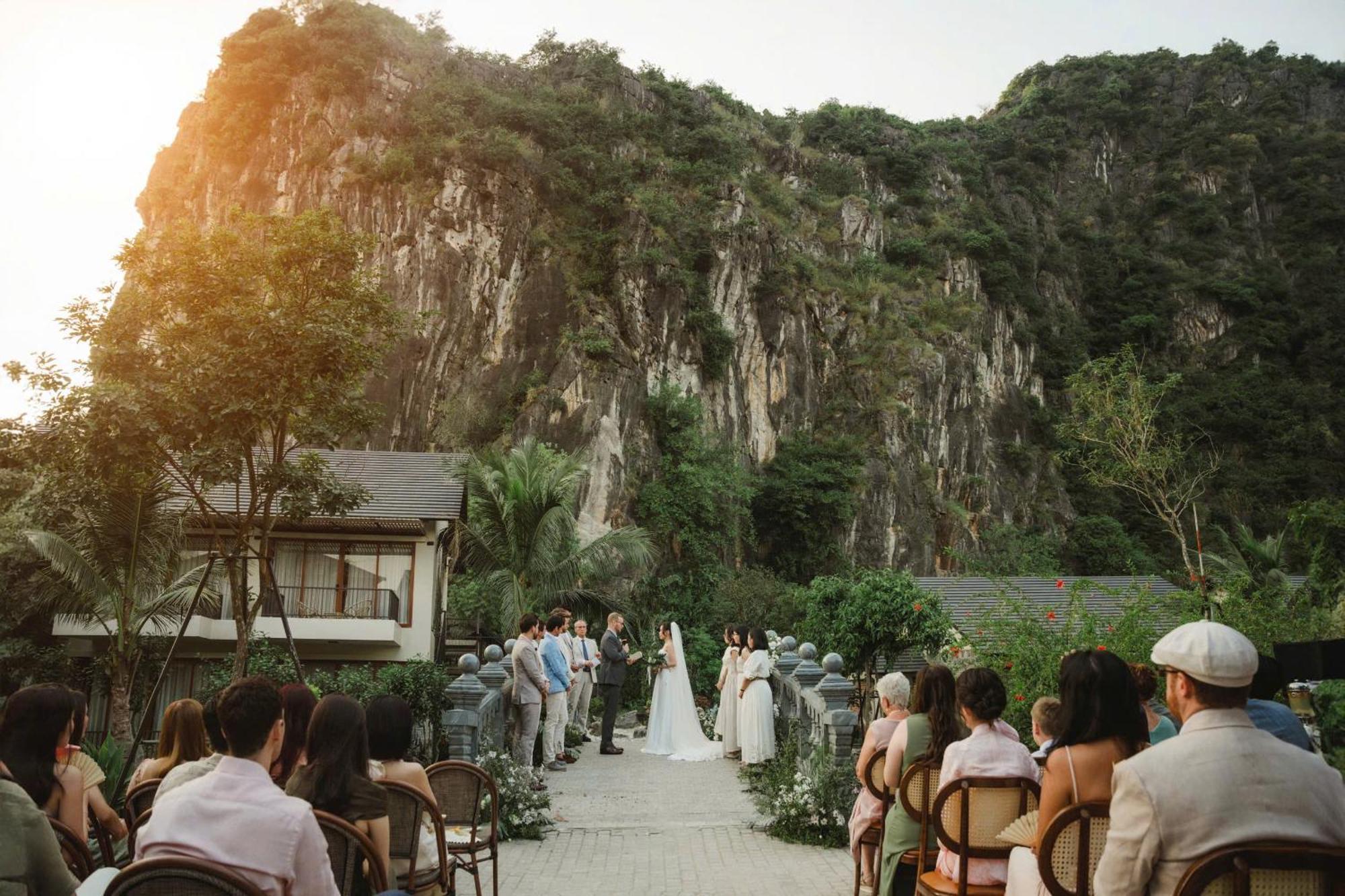 Resort Athena Premier Ninh Binh