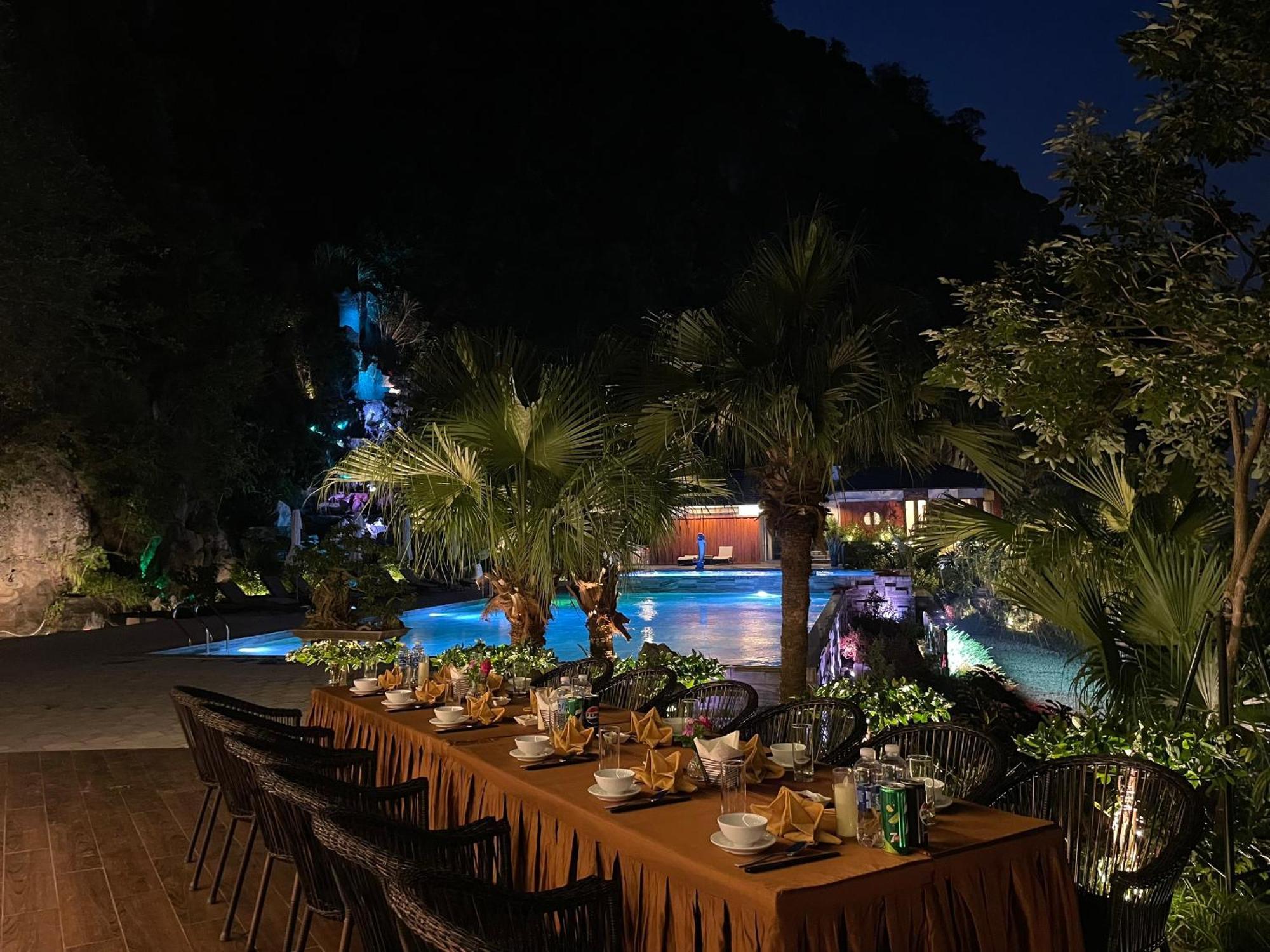 Resort Athena Premier