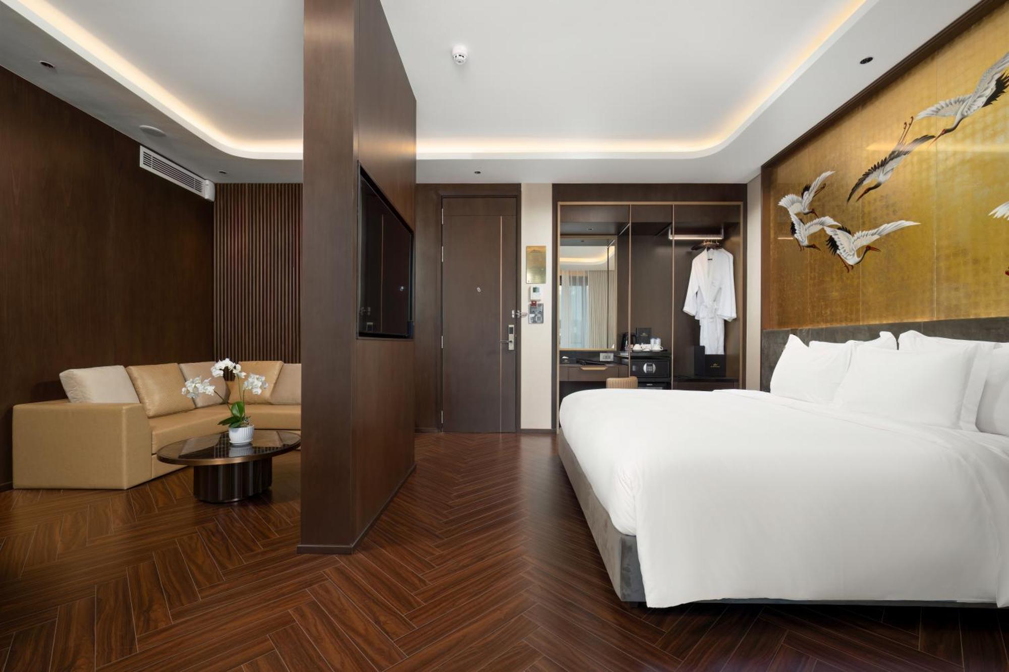 Sea Stars Cruise Bay Botel Ha Long