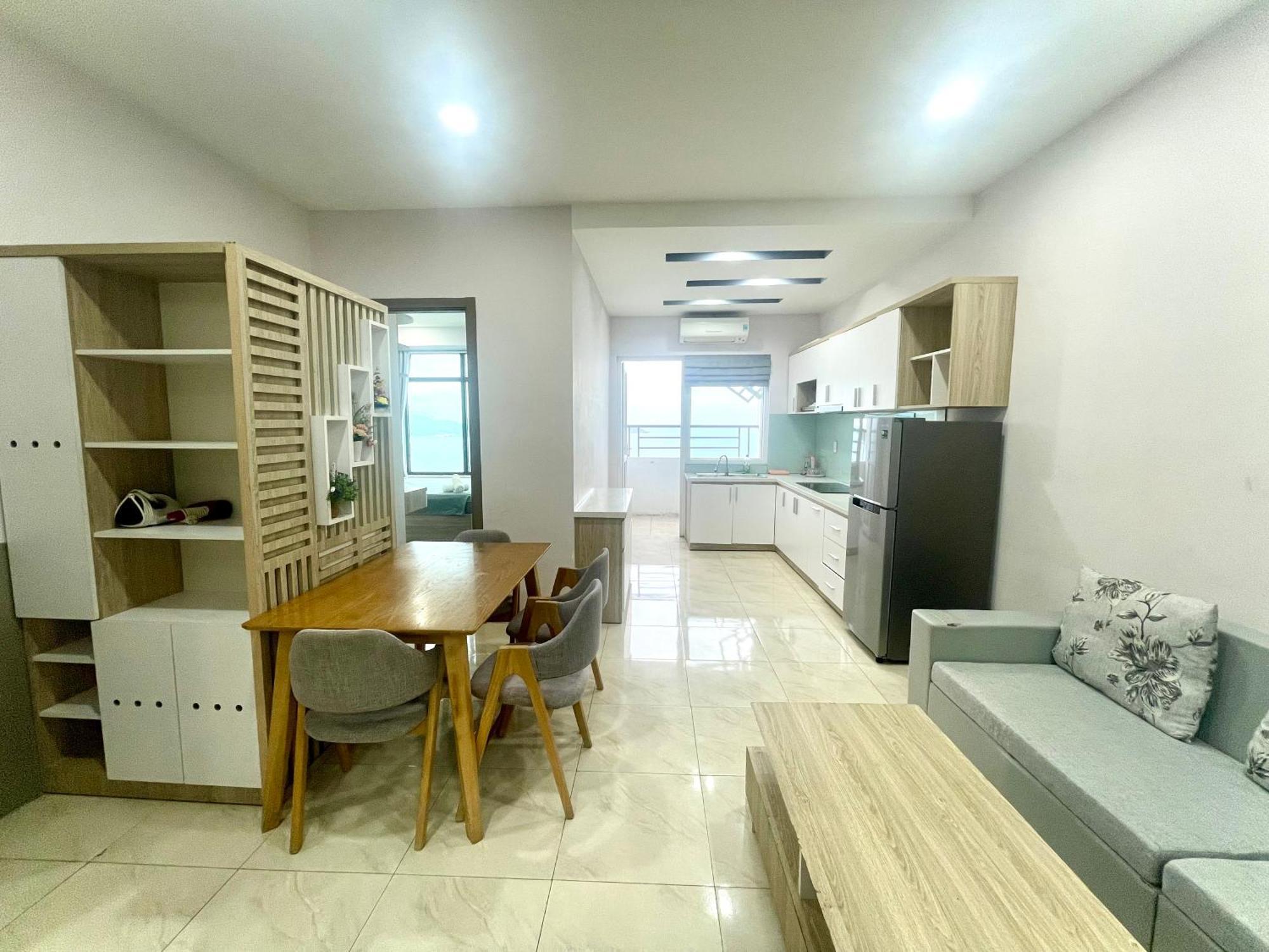 Apartment Beachfront Luxury - *