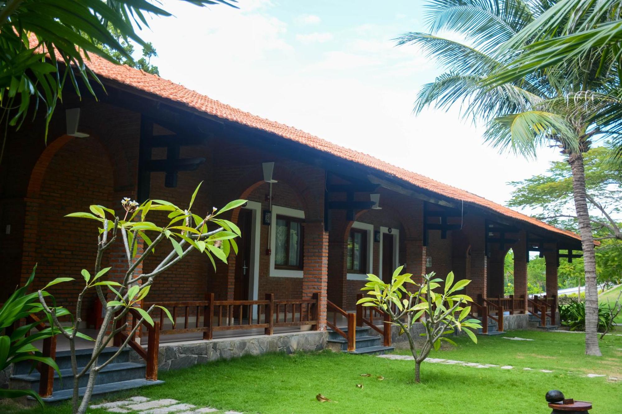 Ttc Ninh Thuan - Unlimited Access To Water Park Resort 3*
