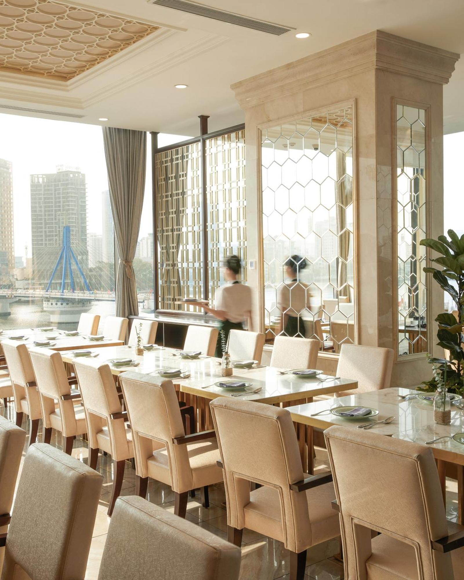 Hotel Melia Vinpearl Riverfront Da Nang