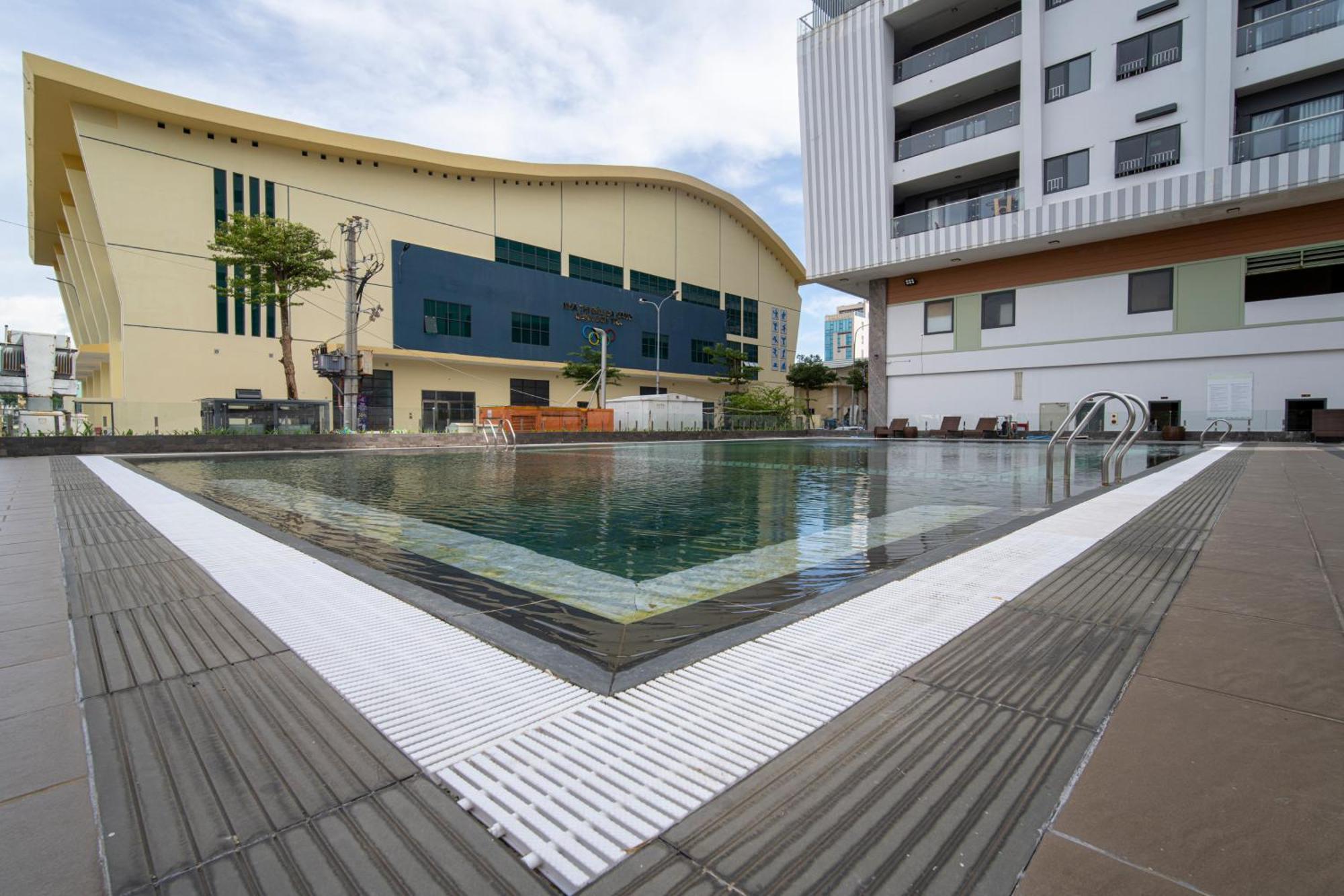 Apartment 3-bedrooms Monarchy Swing Pool