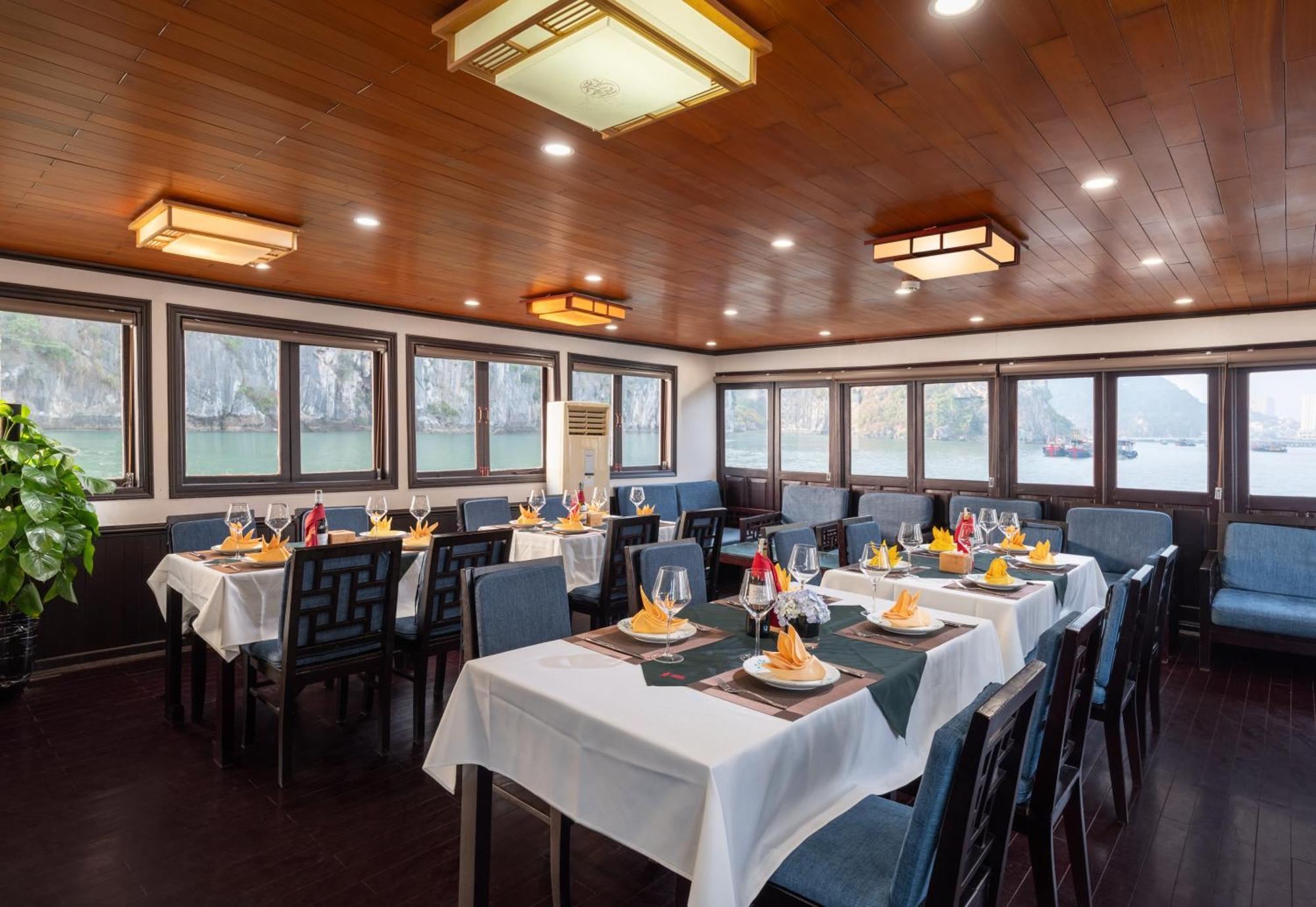 Garden Bay Classic Cruise Hotel