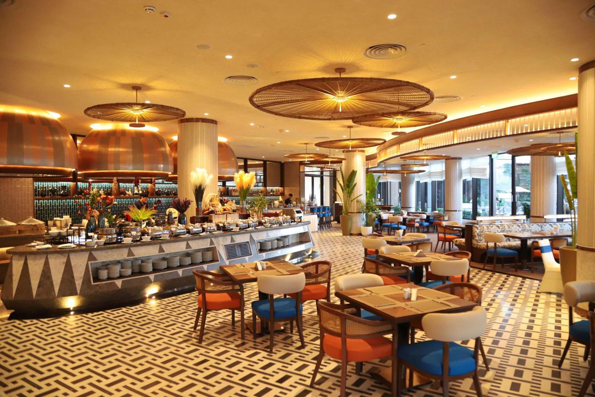 Wyndham Garden Sonasea Don Hotel 5*