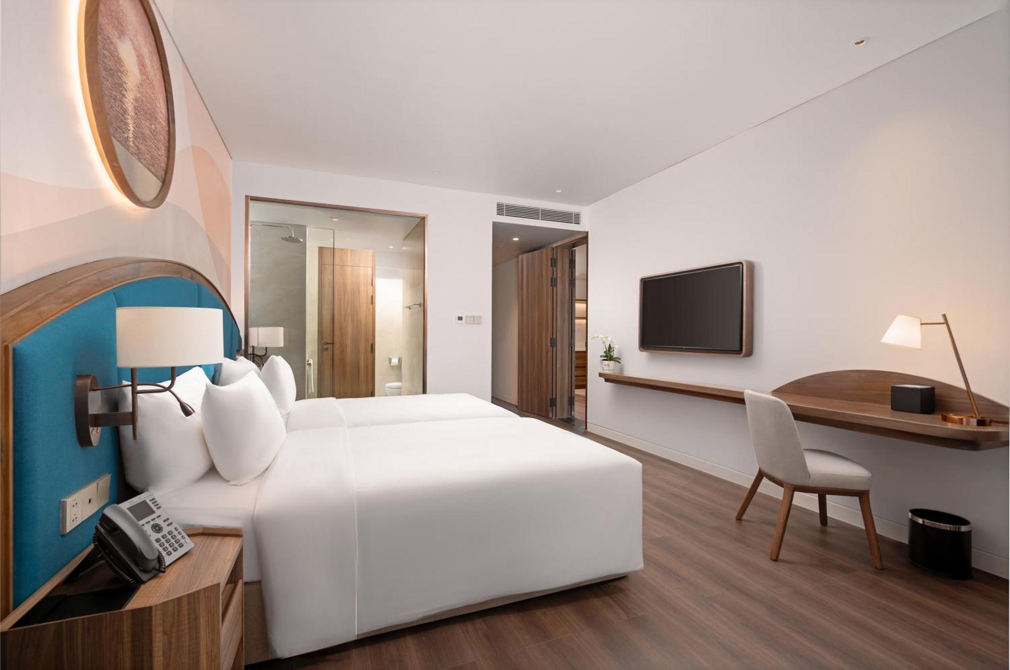 Wyndham Garden Sonasea Don Hotel