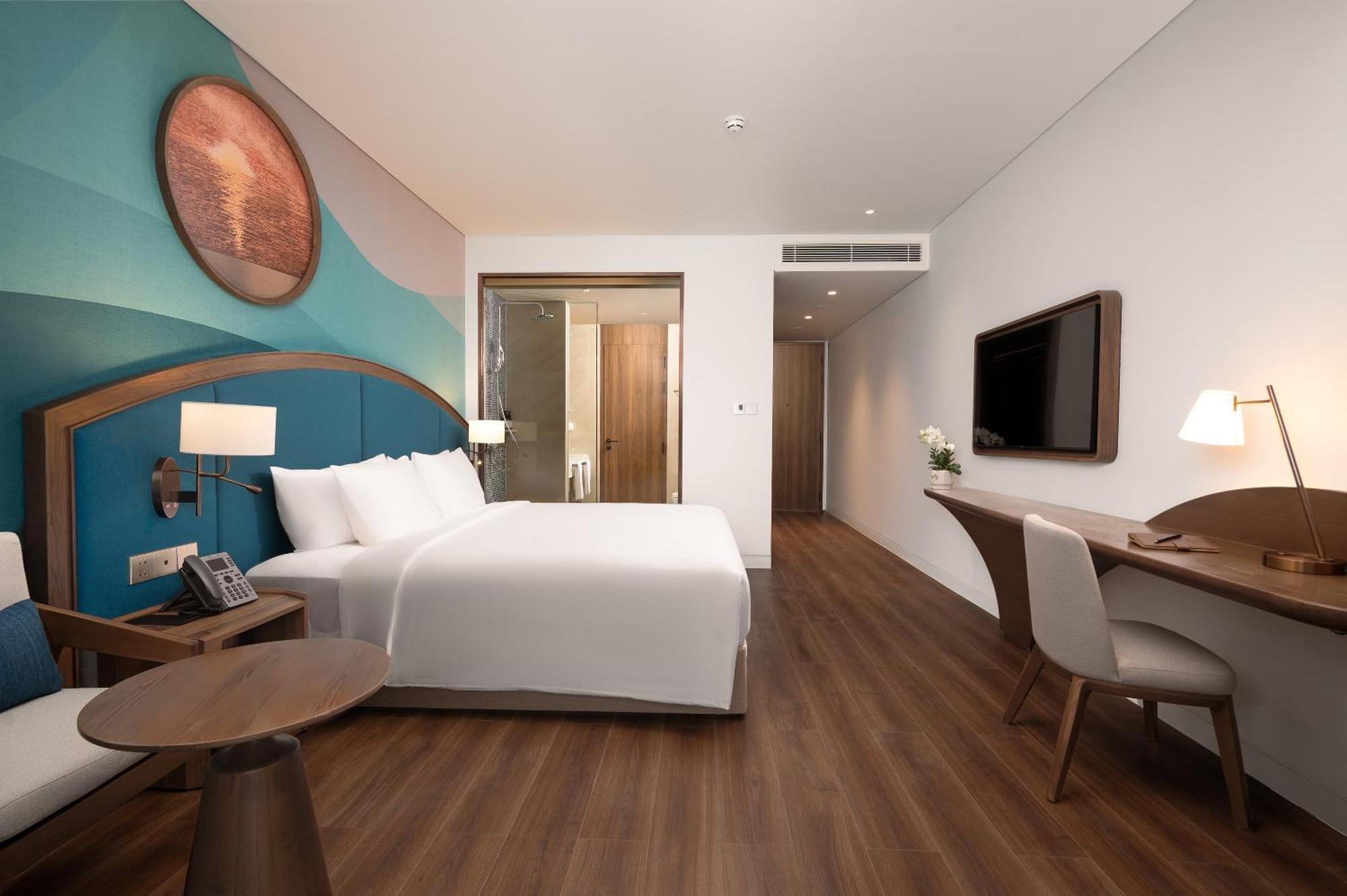Wyndham Garden Sonasea Don Hotel