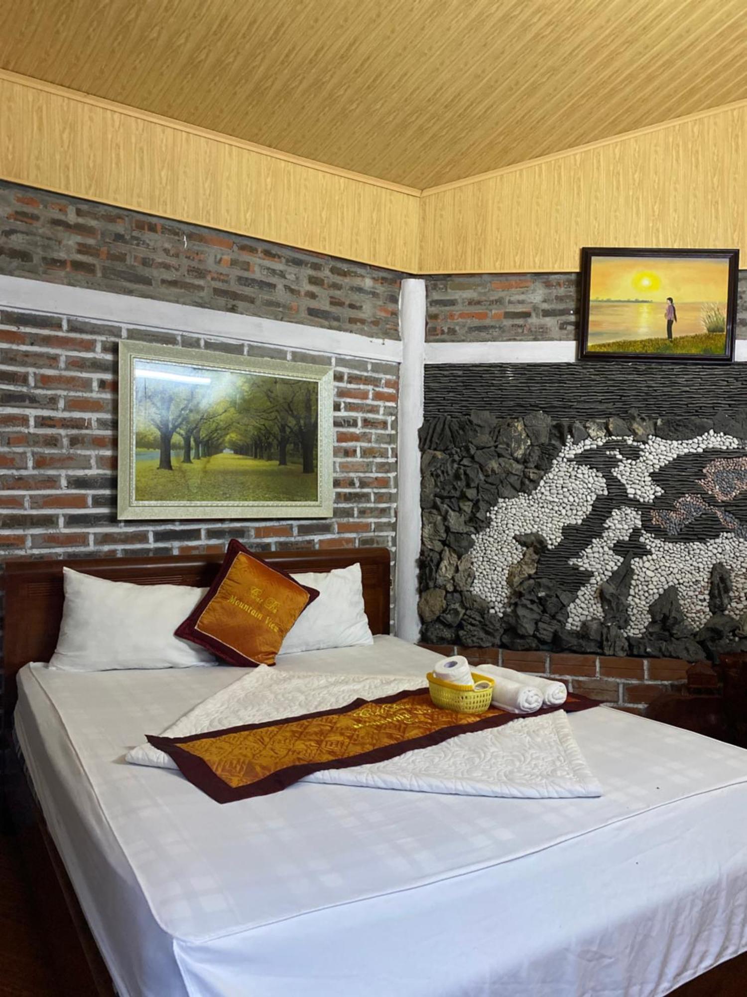 Bed & Breakfast Cat Ba Mountain View