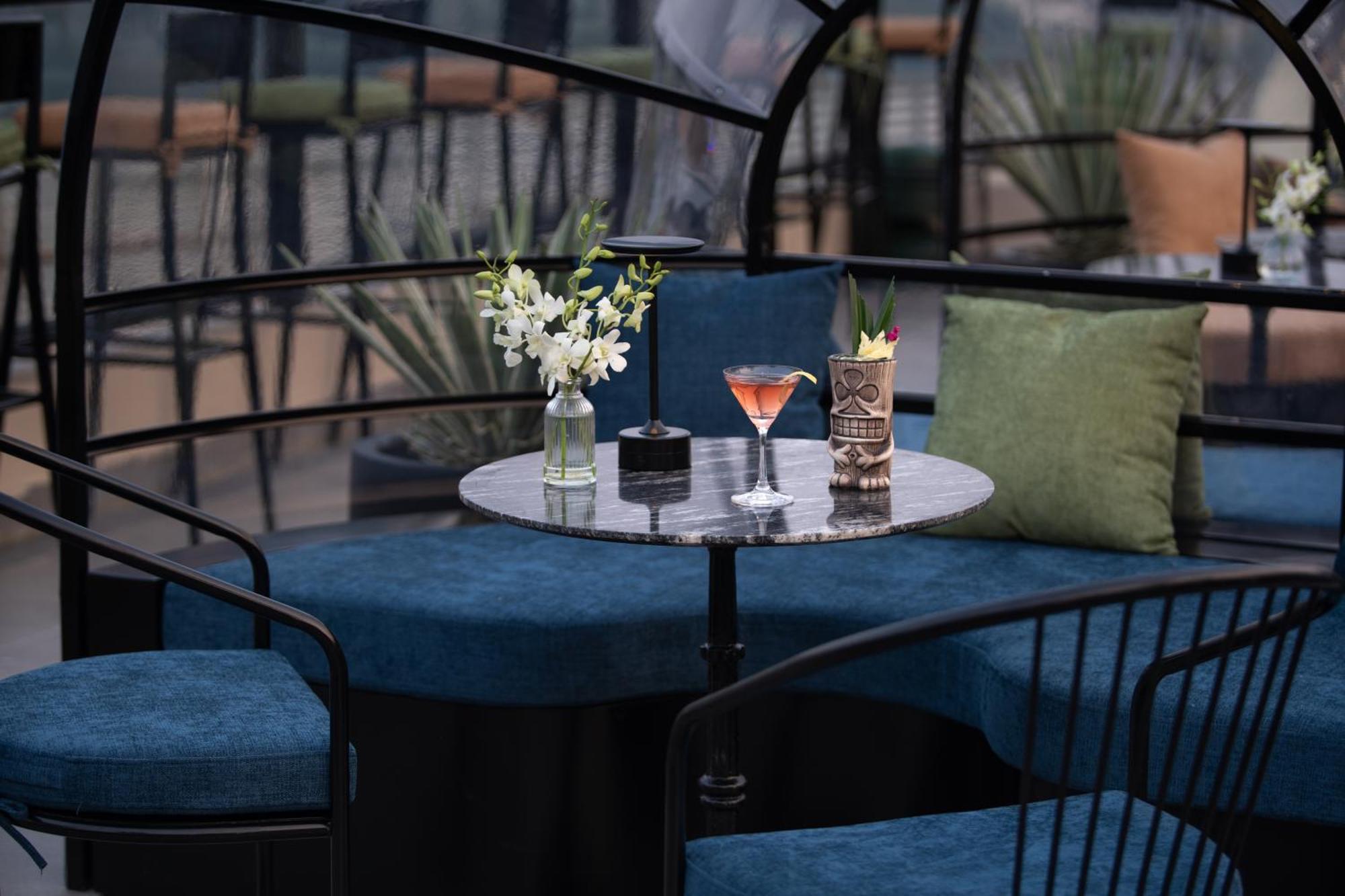 Khách sạn Le Premier & Rooftop Bar Hà Nội