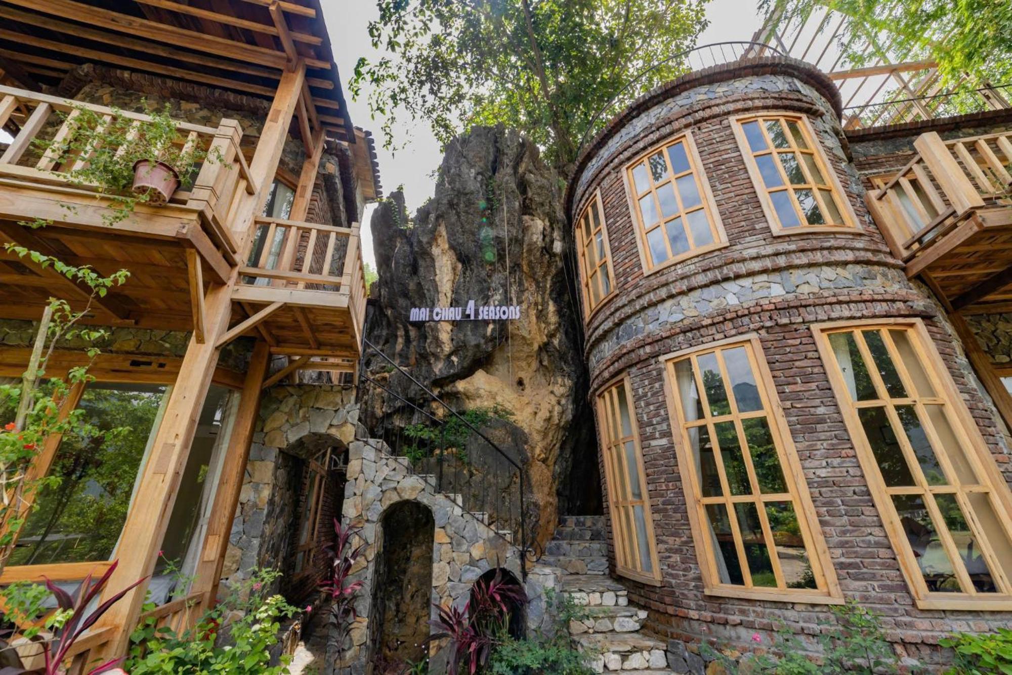 Hotel 4 Seasons & Mai Chau