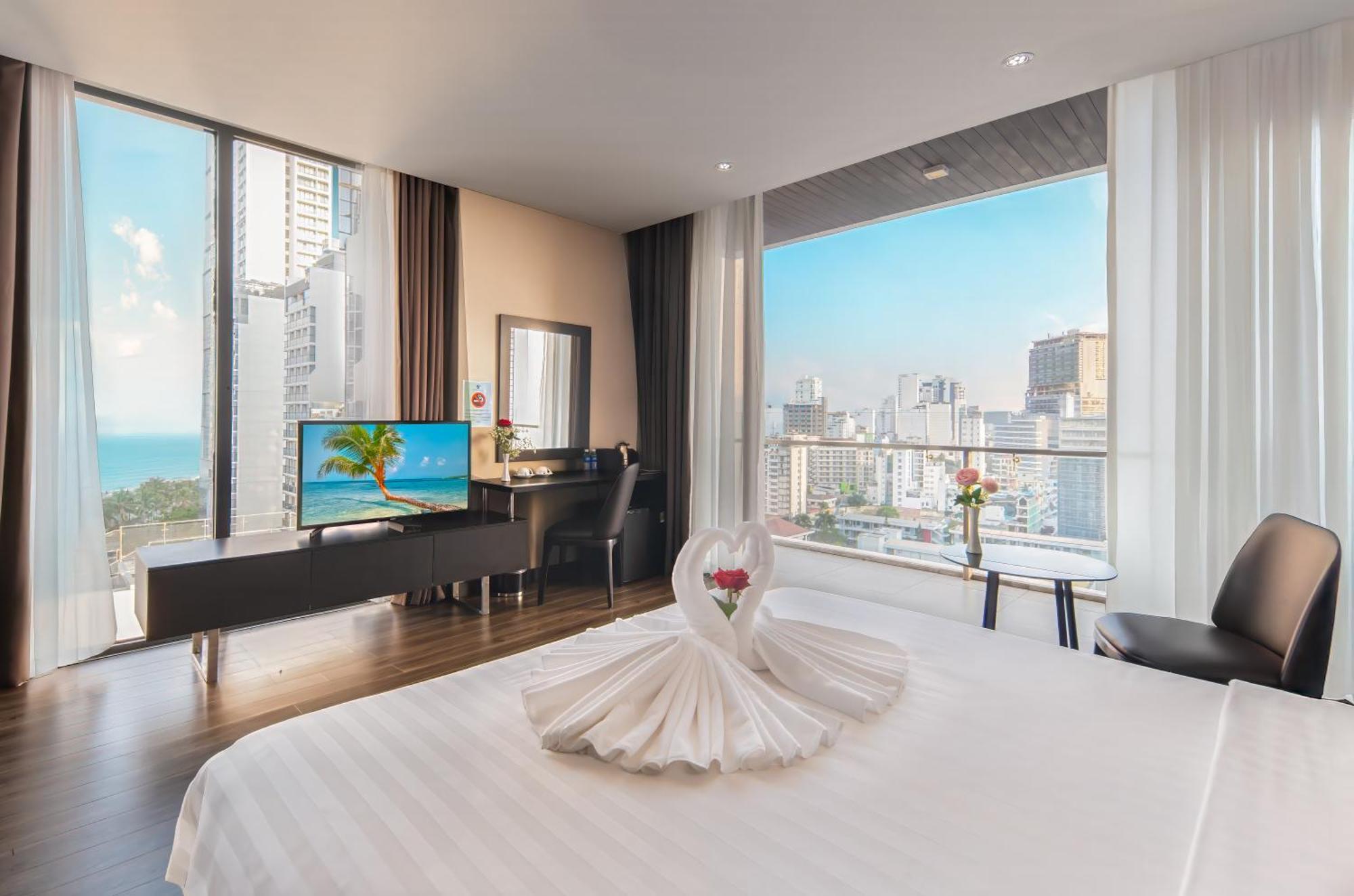 Poseidon Hotel 4*