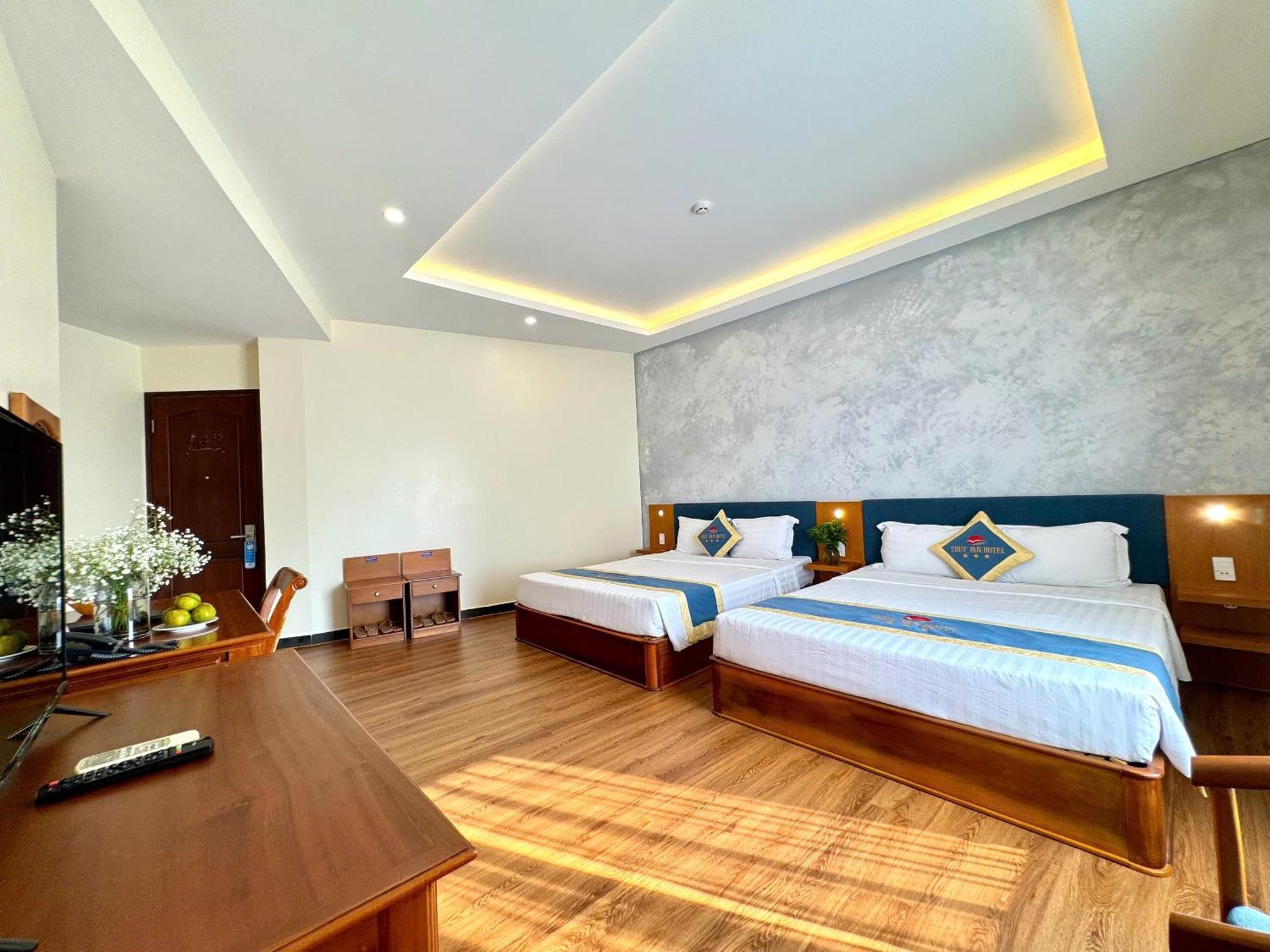 Thuy Hotel