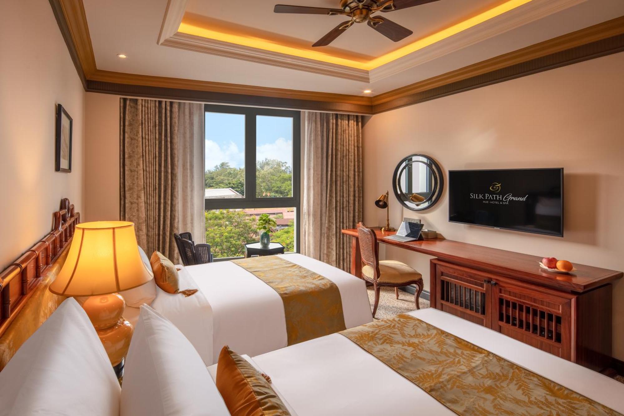 Hotel Silk Path Grand Hue Hotel