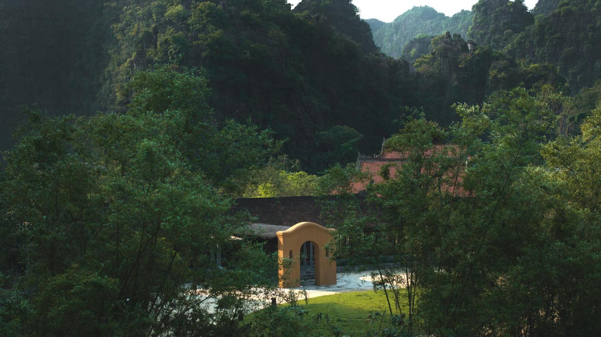 Jiva Hoa Lu Retreat Hotel *