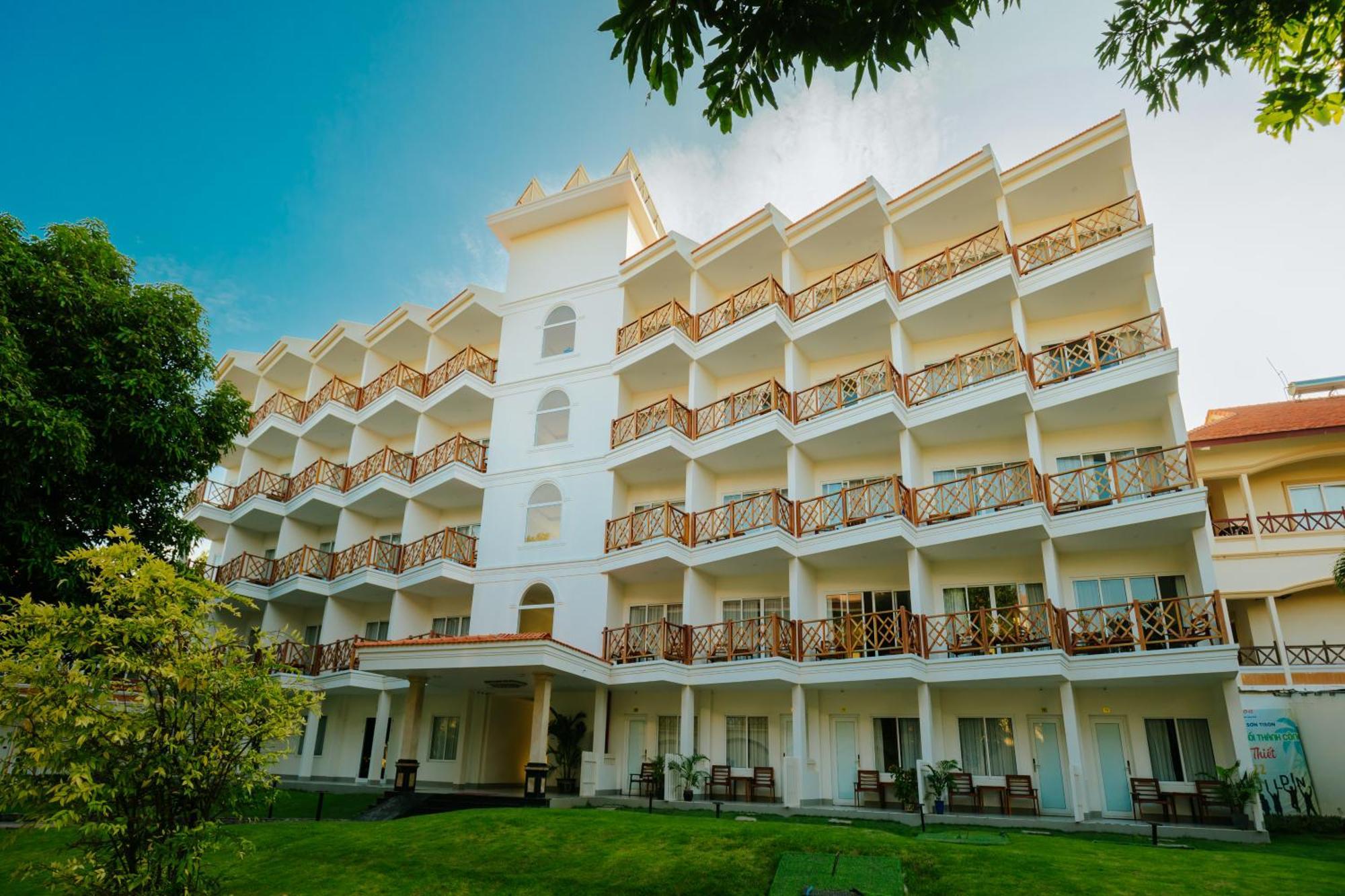 Resort Le Aqua & Phan Thiet - Swiss Village & 4*