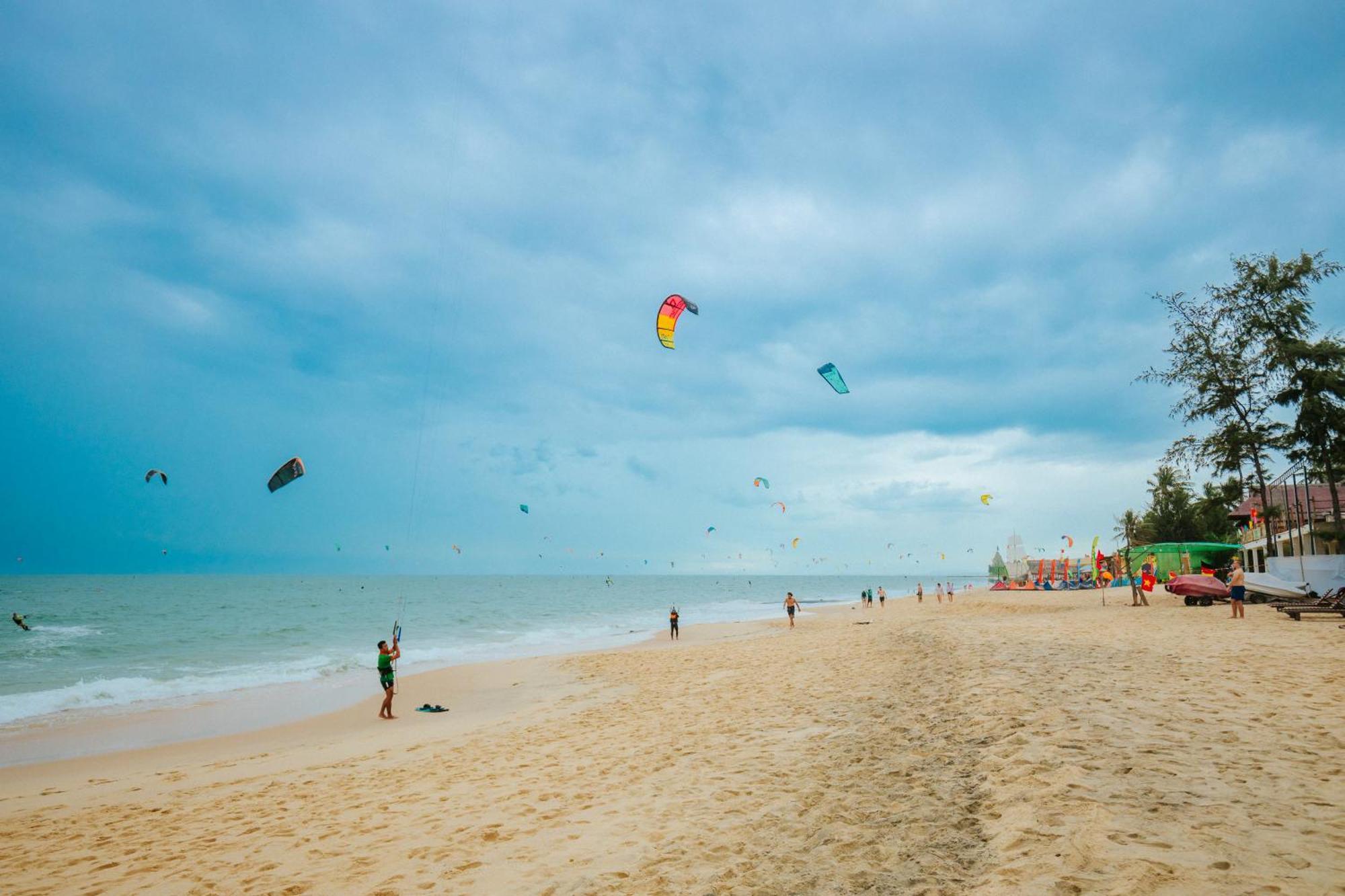 Le Aqua & Phan Thiet - Swiss Village & Mui Ne