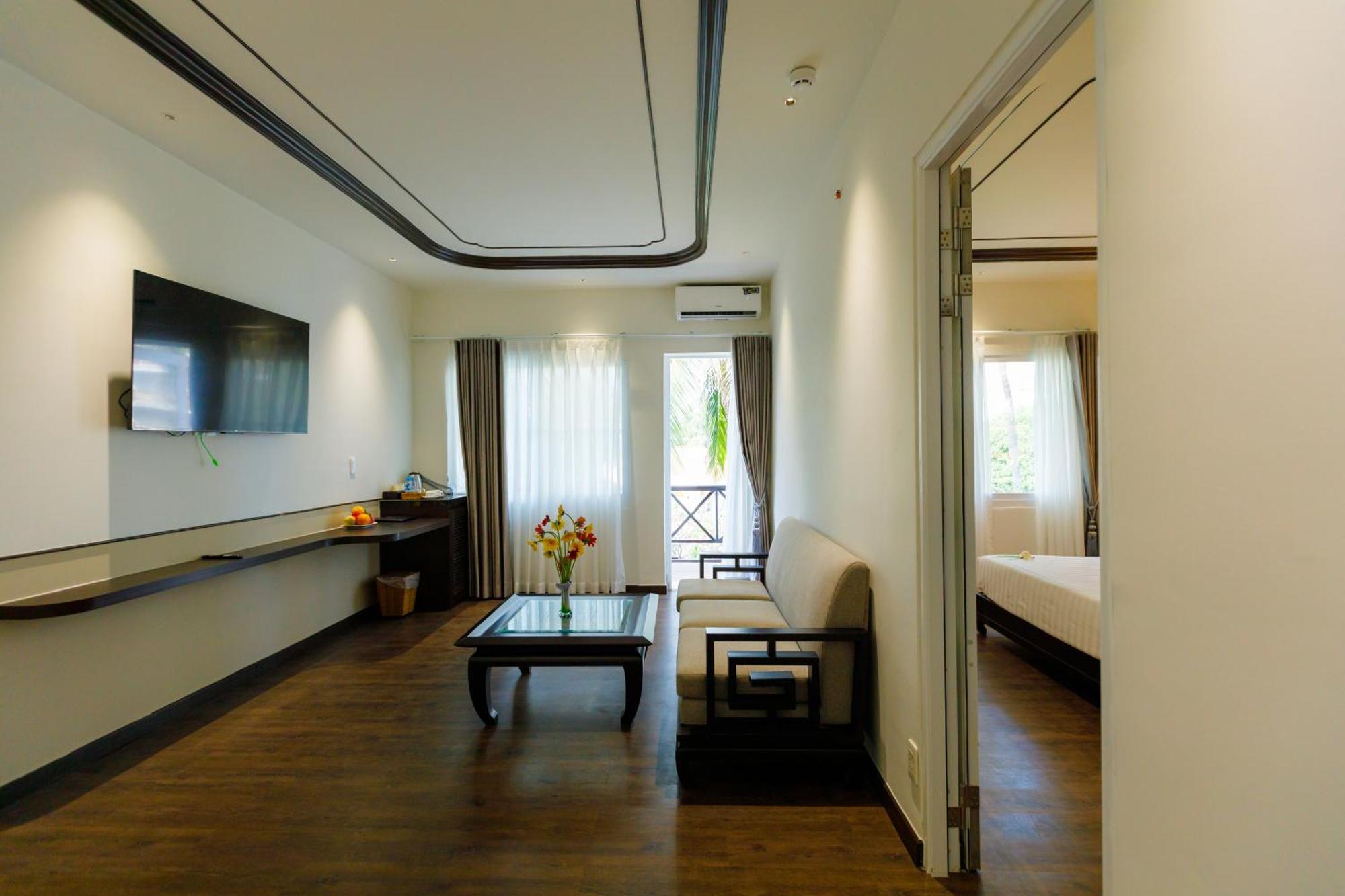 Le Aqua & Phan Thiet - Swiss Village & Resort