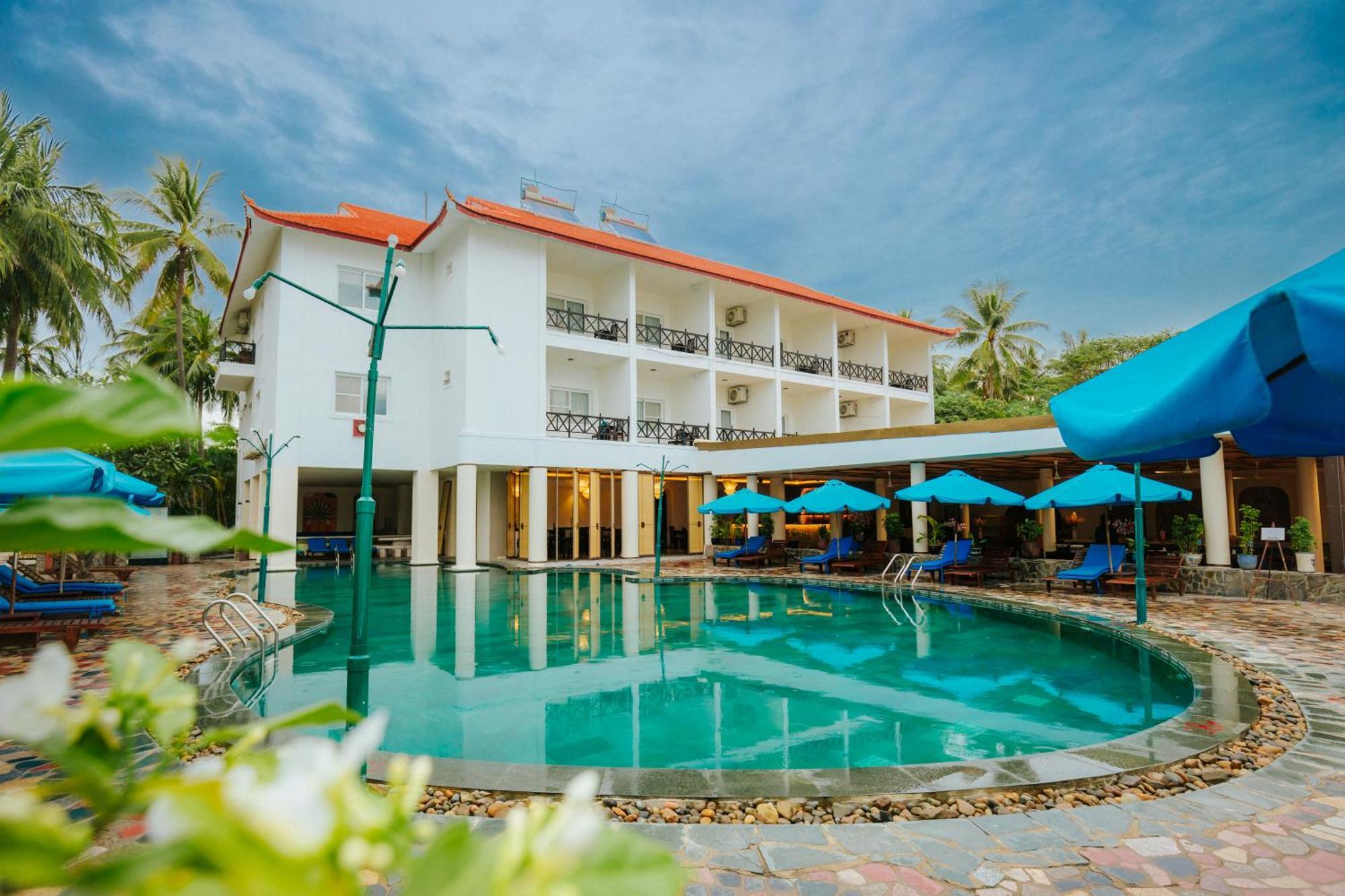 Le Aqua & Phan Thiet - Swiss Village & Resort Mui Ne