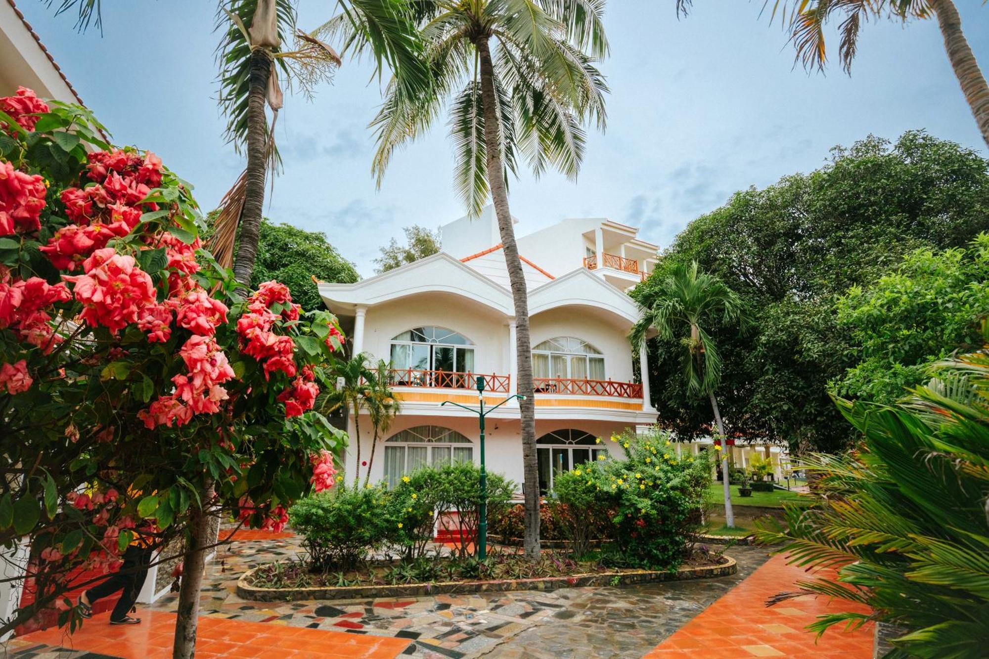 Le Aqua & Phan Thiet - Swiss Village & Resort 4*
