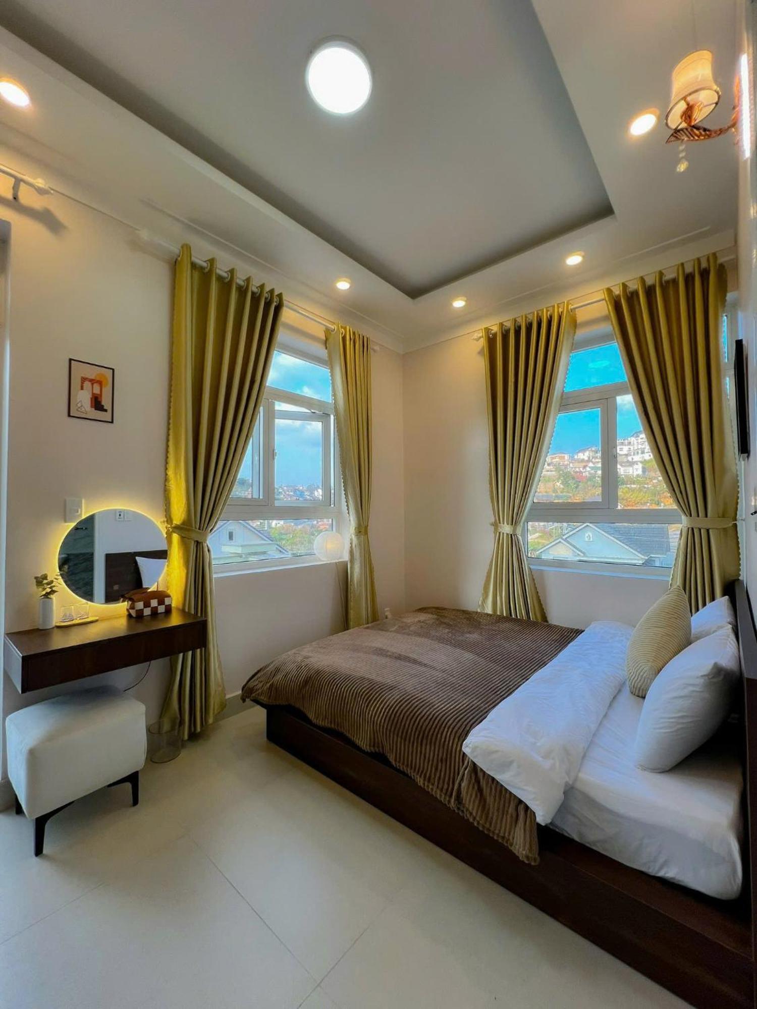 Late December Aparthotel *