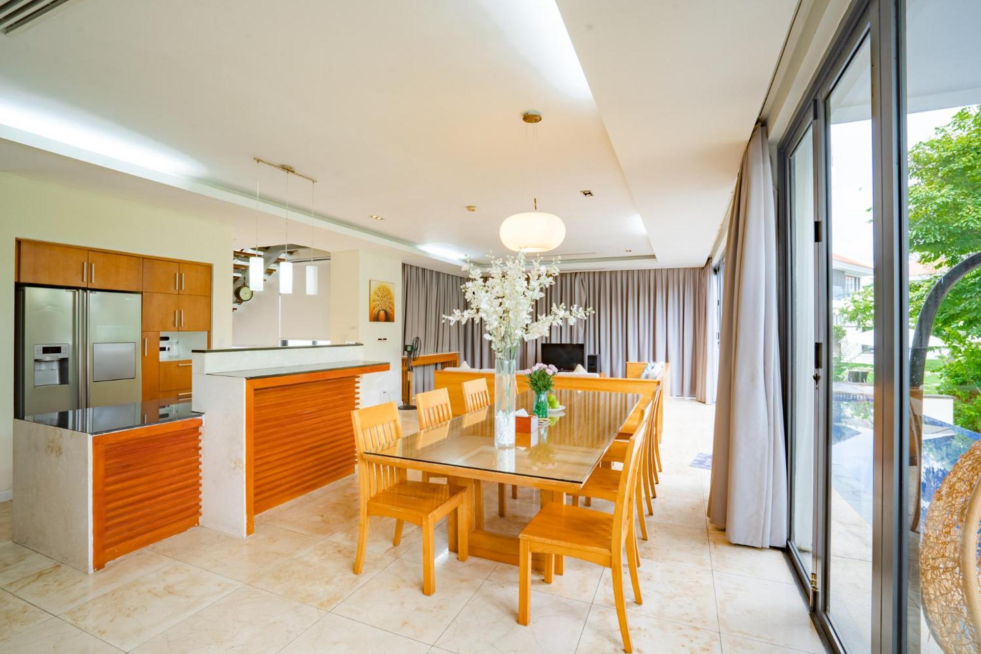 Golden Beachside Da Nang