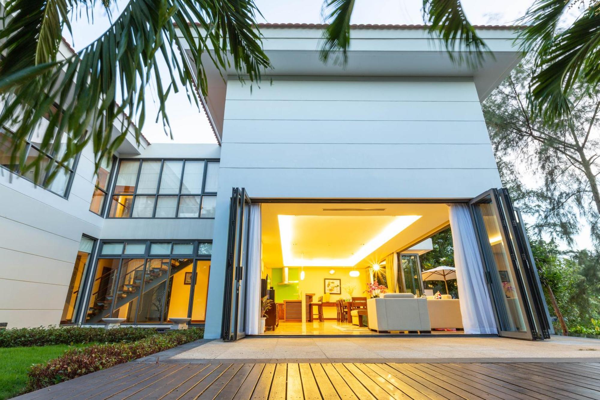 Golden Beachside Resort