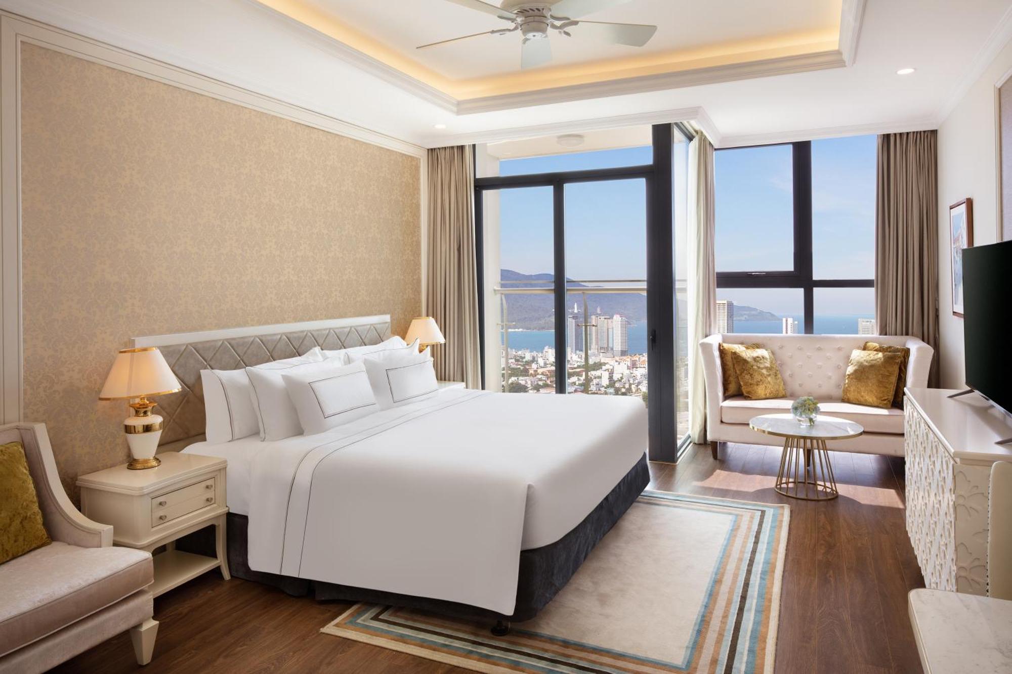 Hotel Melia Vinpearl Riverfront 5*