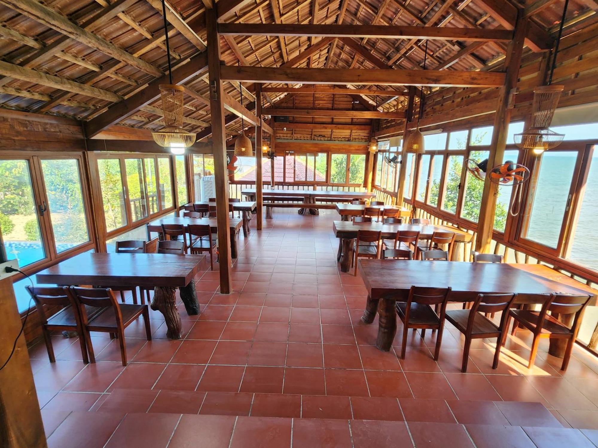 Resort Sunny Shore