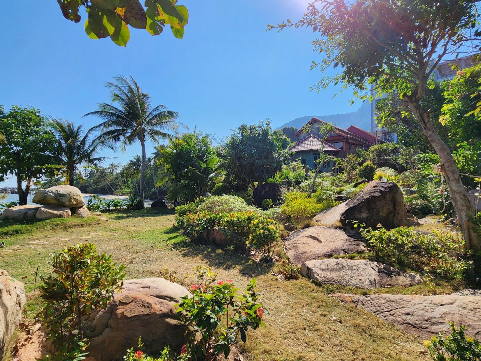 Resort Sunny Shore
