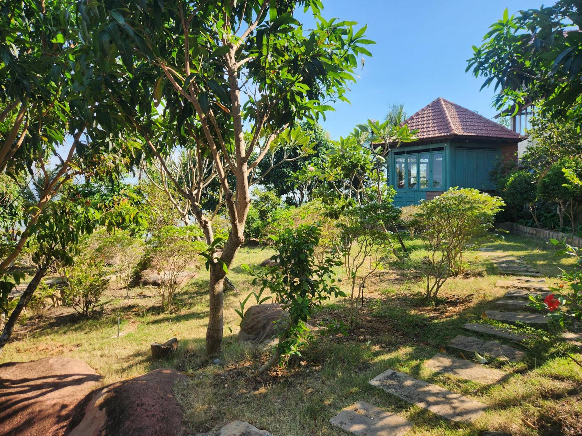Sunny Shore * Phu Quoc