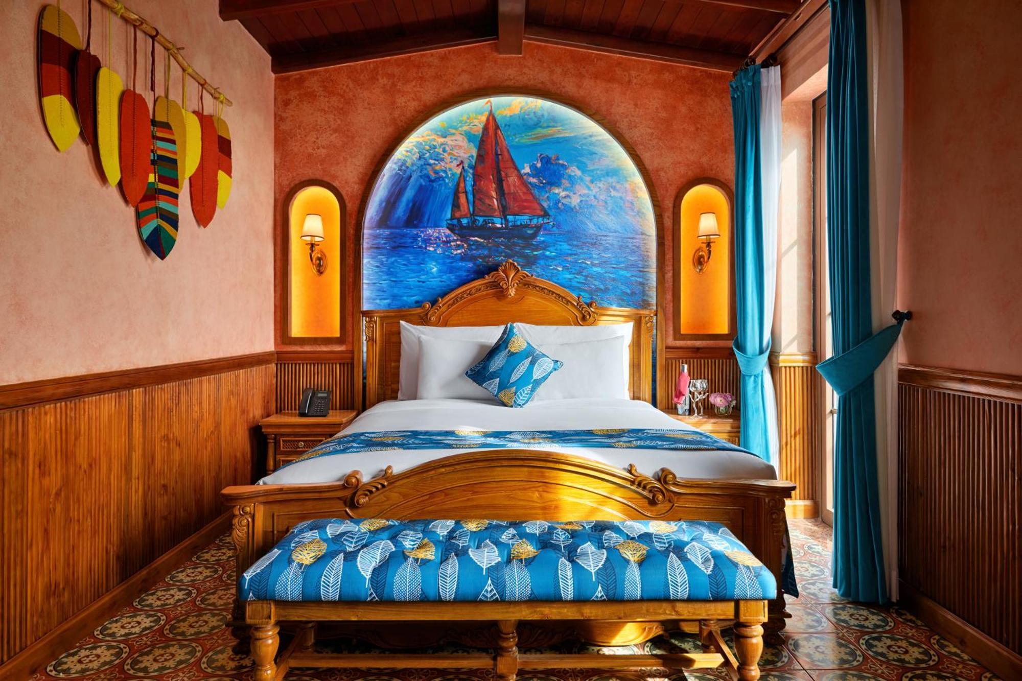 Venice - Free Airport Shuttle & Sunset Town Tour Hotel 4*