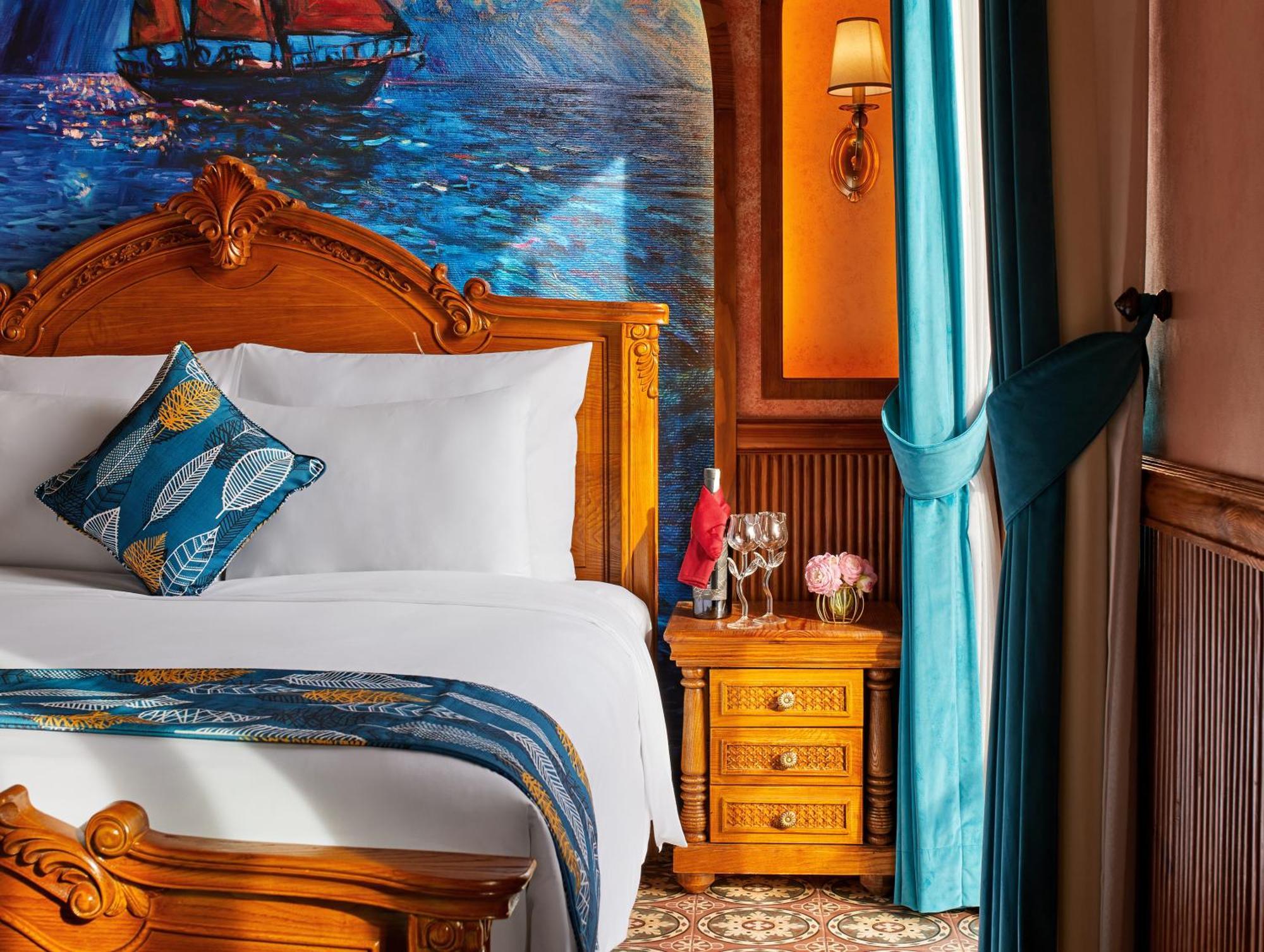 Venice - Free Airport Shuttle & Sunset Town Tour Hotel