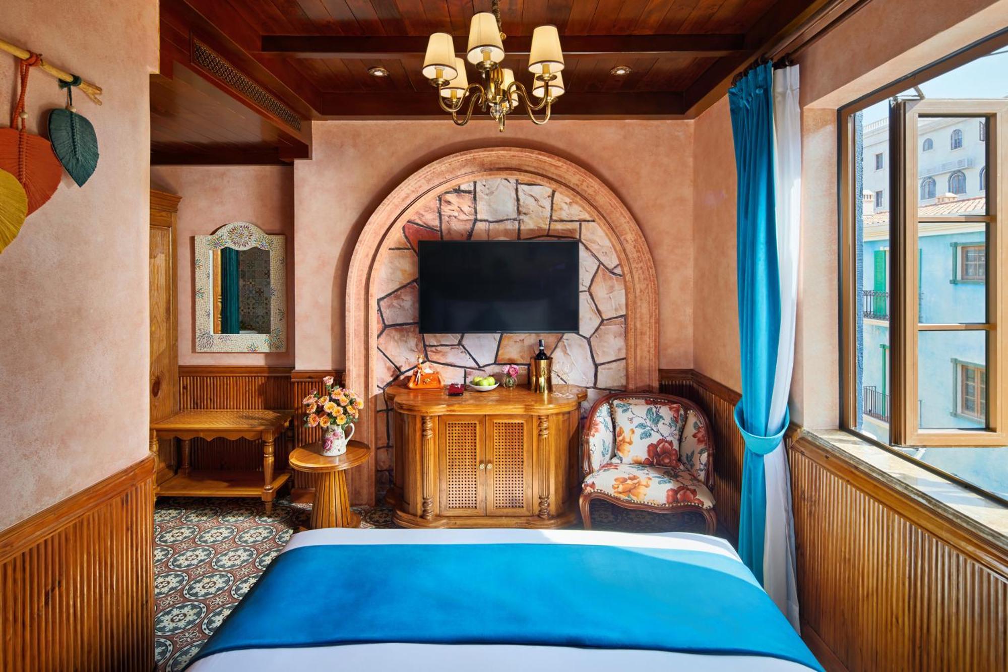 Venice - Free Airport Shuttle & Sunset Town Tour Hotel 4*
