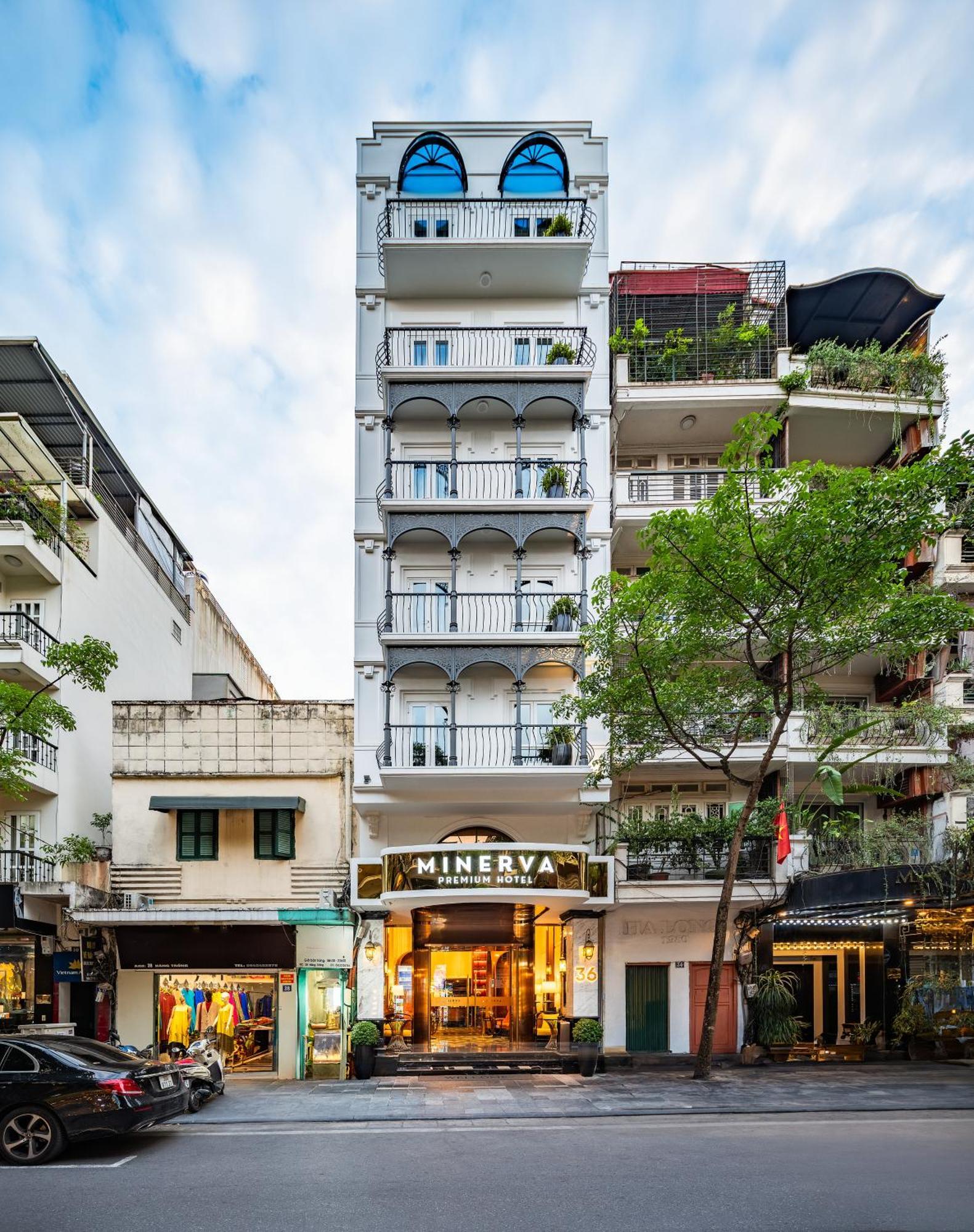 Khách sạn Minerva Premium 4*