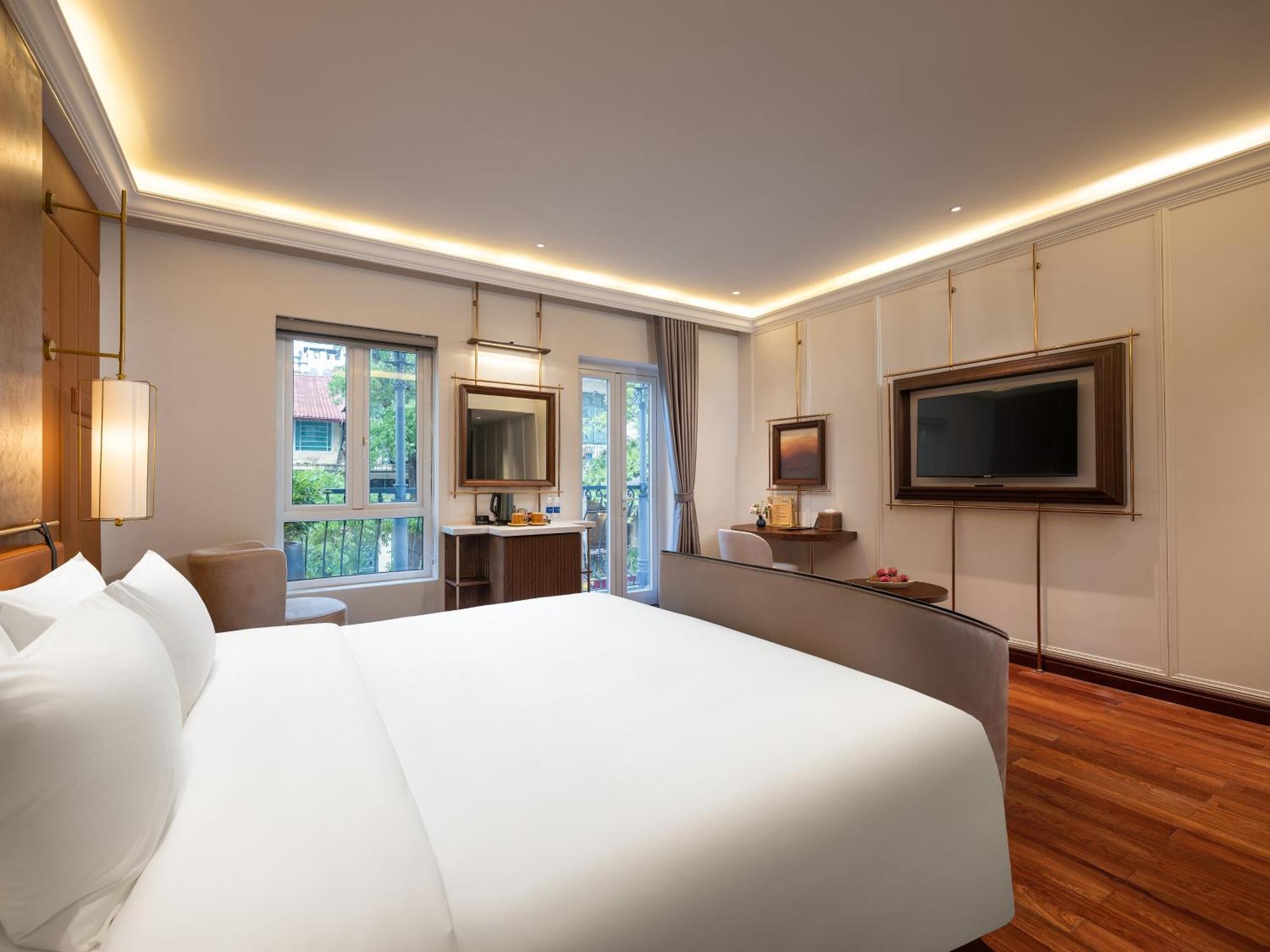 Khách sạn Minerva Premium