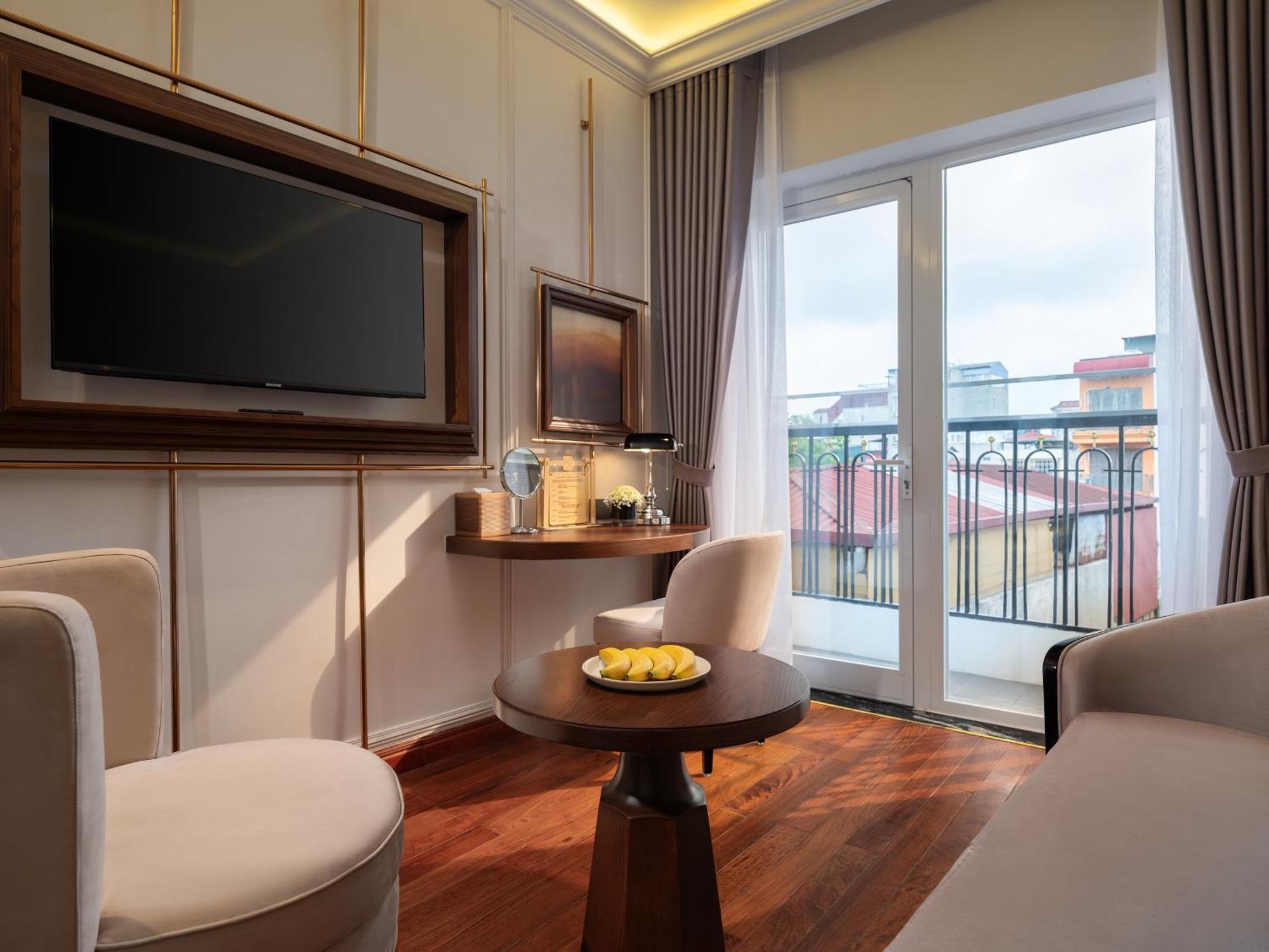 Khách sạn Minerva Premium 4*