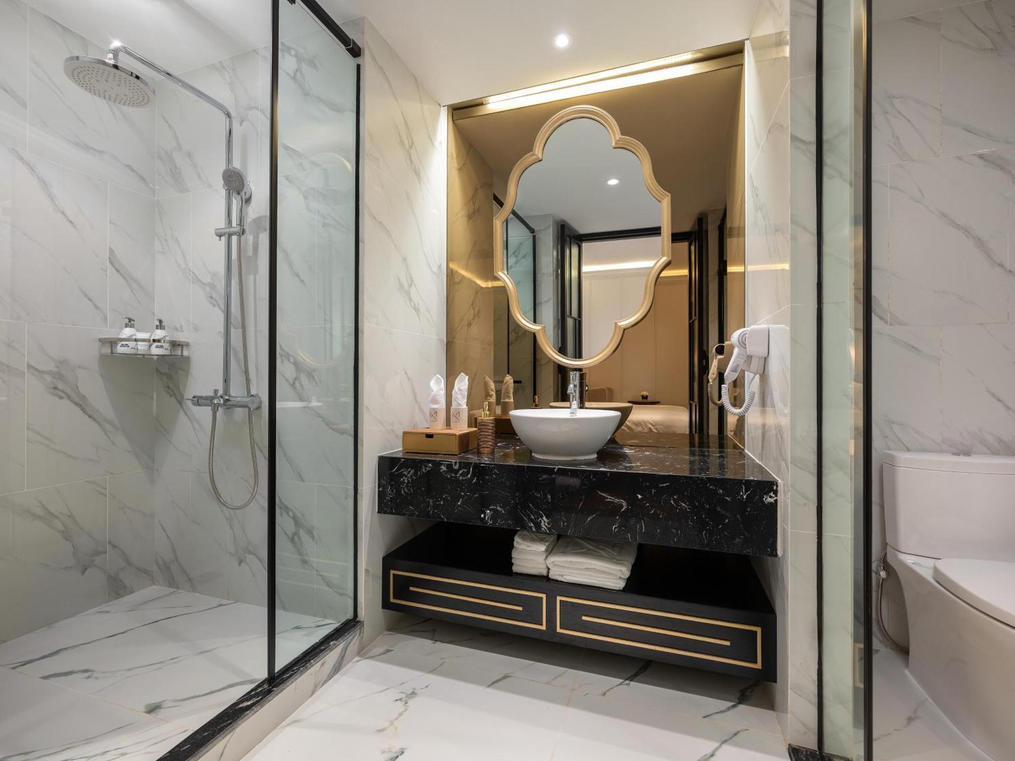 Khách sạn Minerva Premium 4*