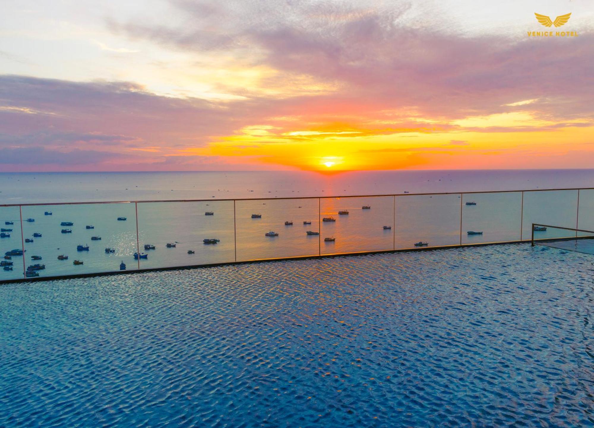 Venice - Free Airport Shuttle & Sunset Town Tour Phu Quoc