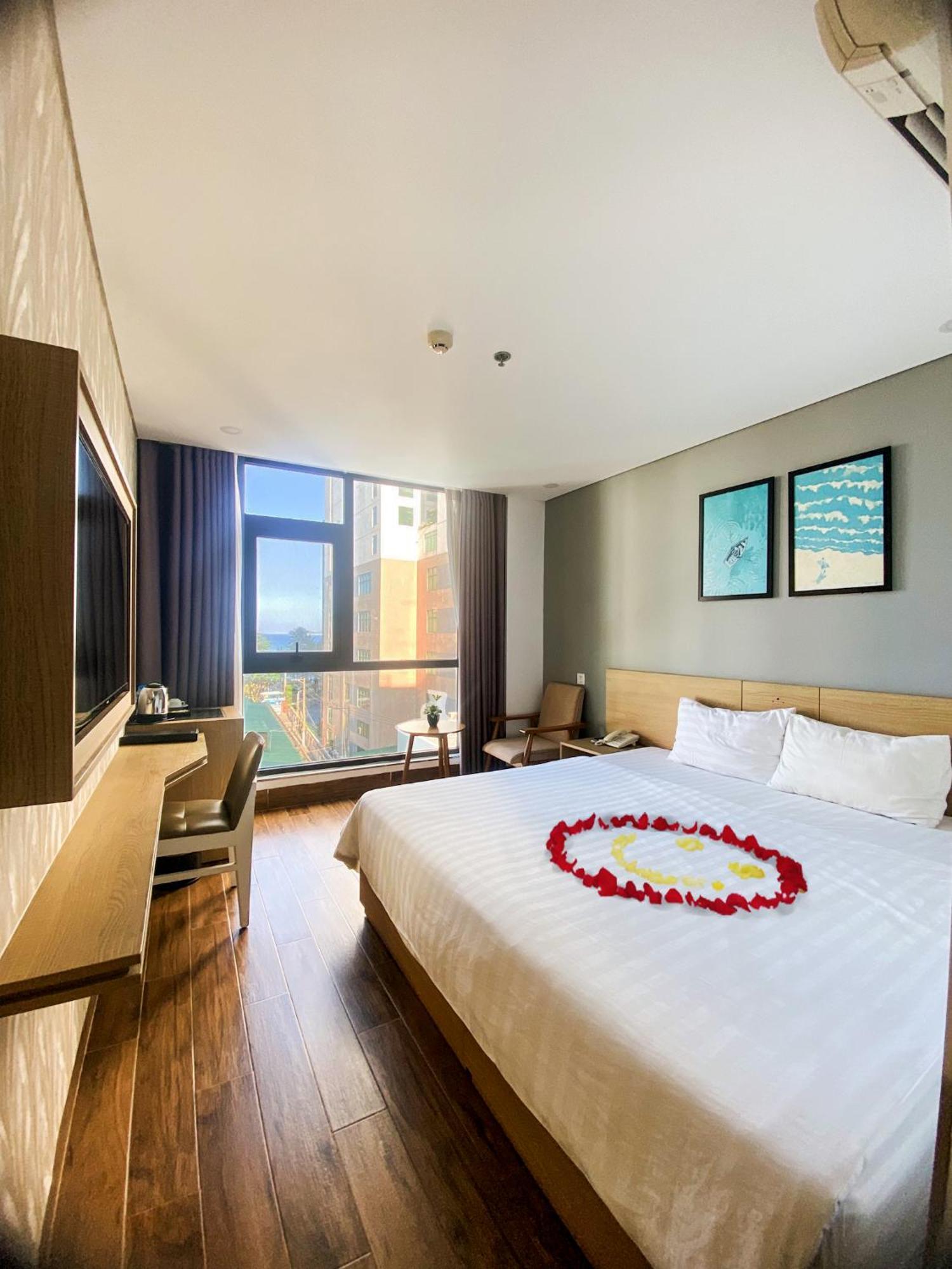 Hotel Smile