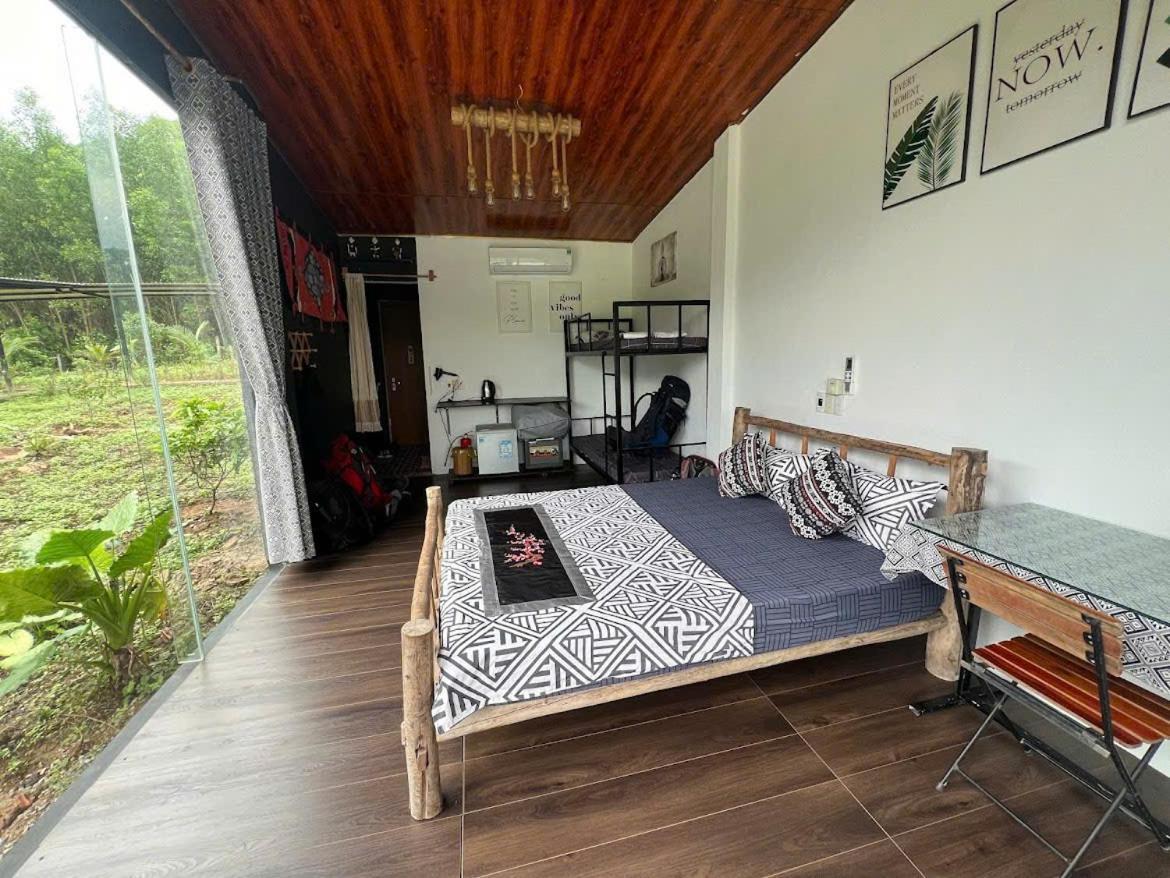 Nguyen Shack Retreat